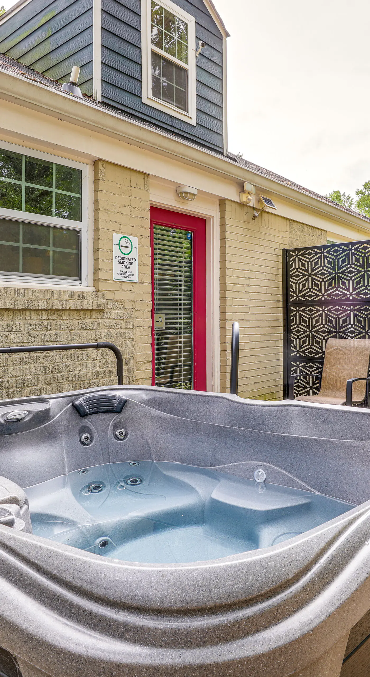 Private Hot Tub! Pet-Friendly Hub By Mercedes-Benz