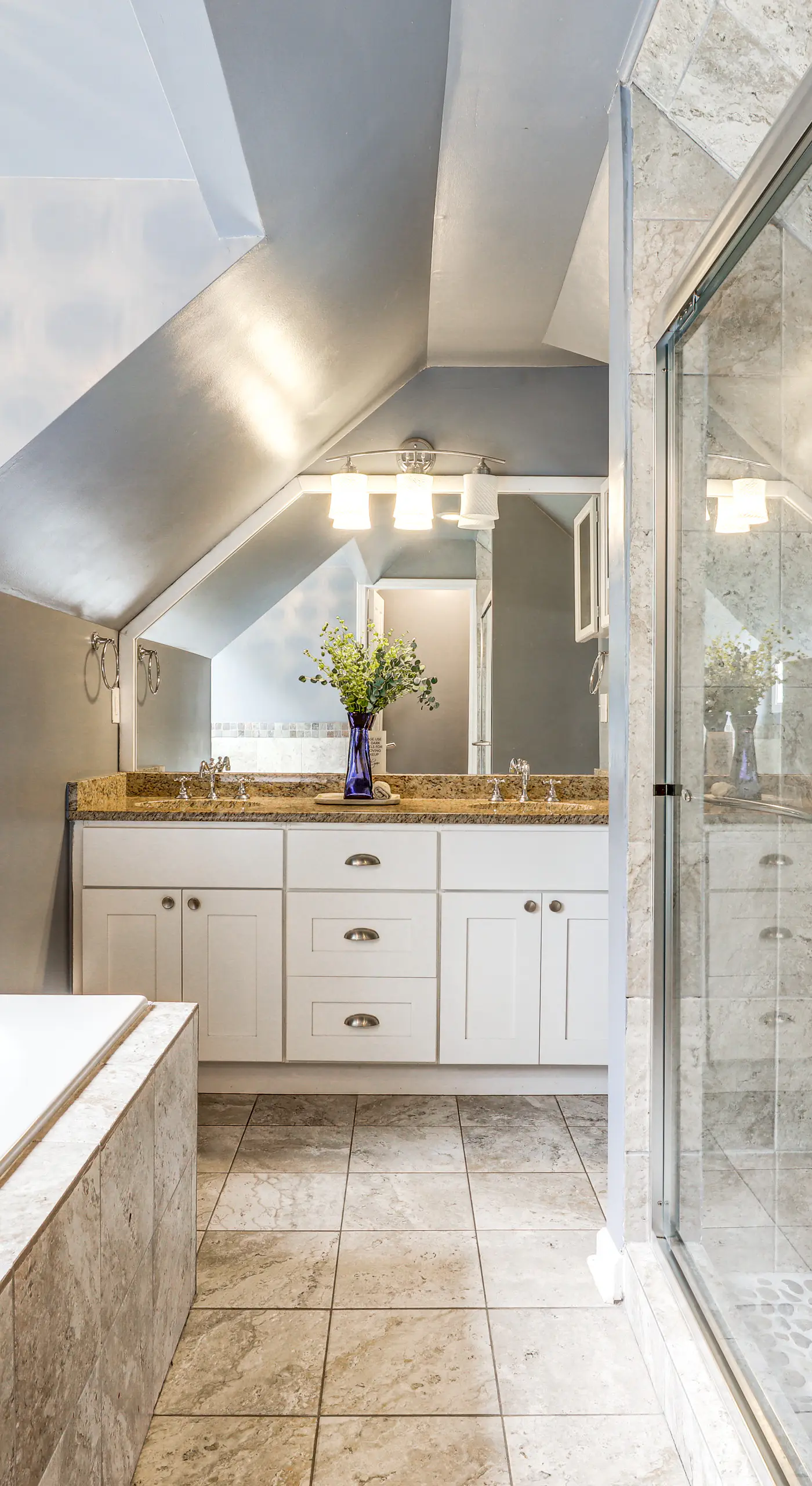 Private Hot Tub! Pet-Friendly Hub By Mercedes-Benz