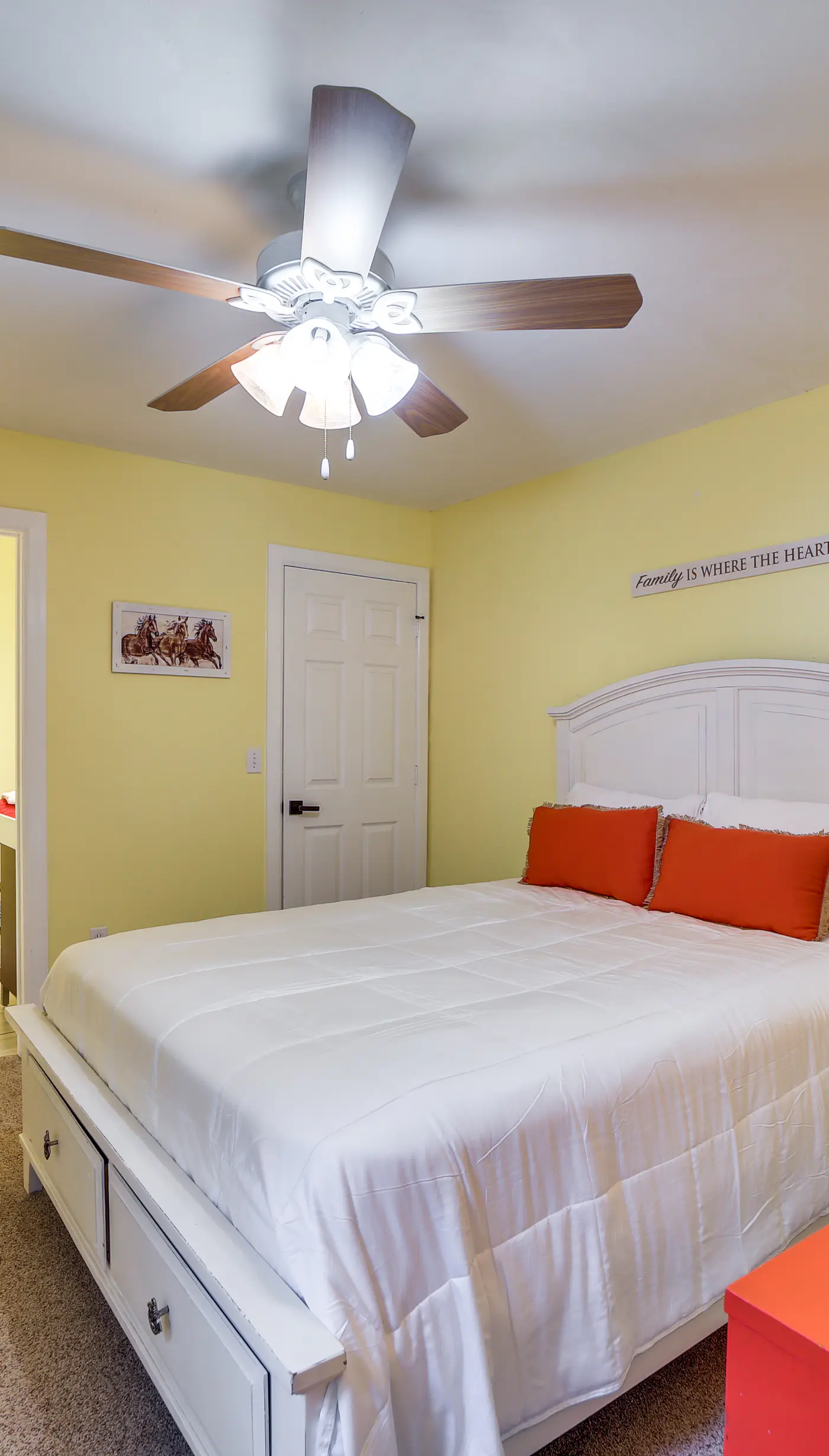 Hot Tub, Game Room & More! Lakefront Home in Afton