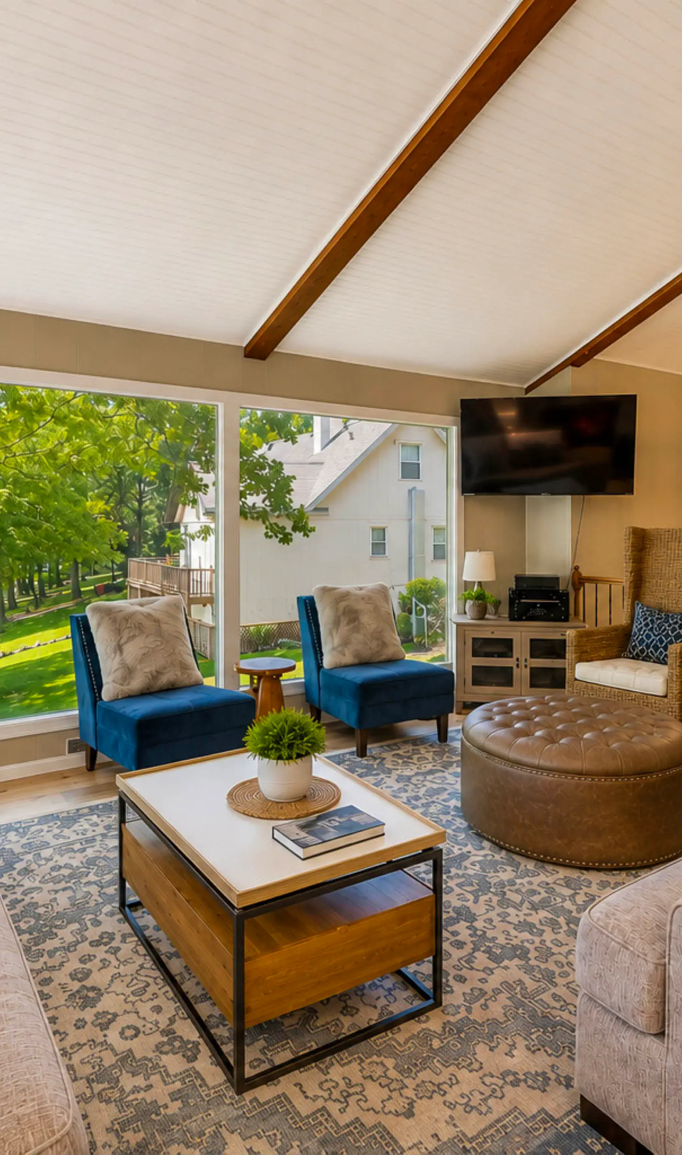 Hot Tub + Game Room! Luxe Monkey Island Escape