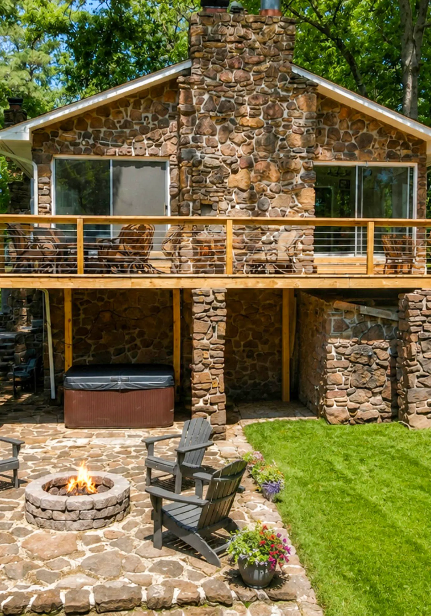 Hot Tub + Game Room! Luxe Monkey Island Escape