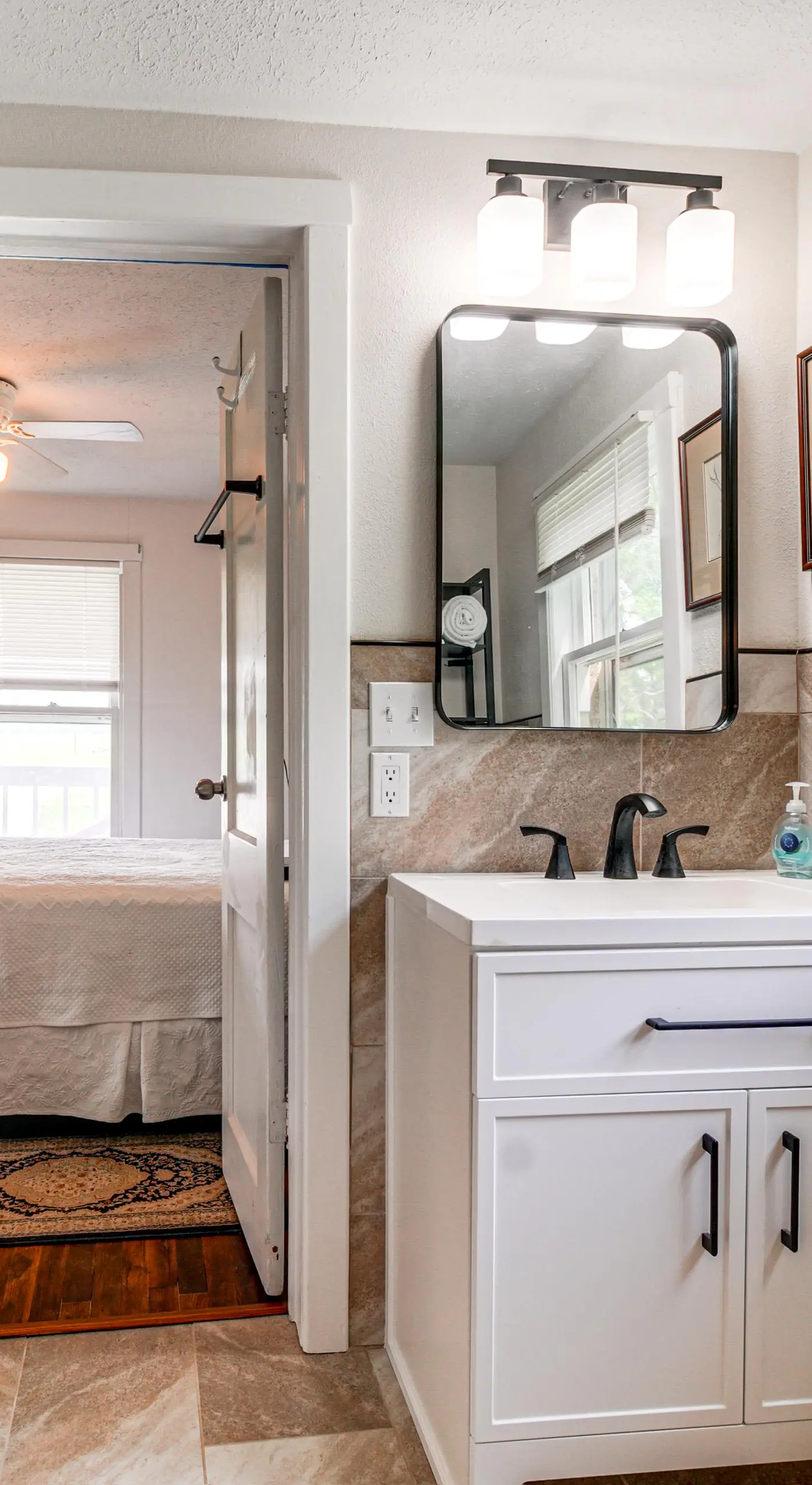 Lake Days, BBQs & Fireside Nights: Afton Retreat