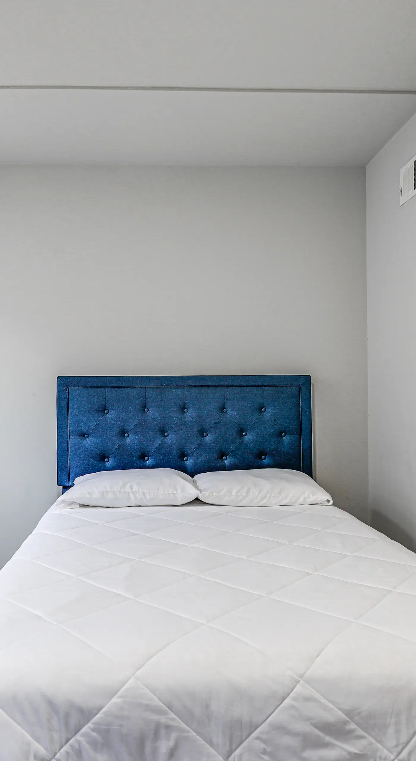 Pet-Friendly 3BR Rowhouse: Walk to Patterson Park!