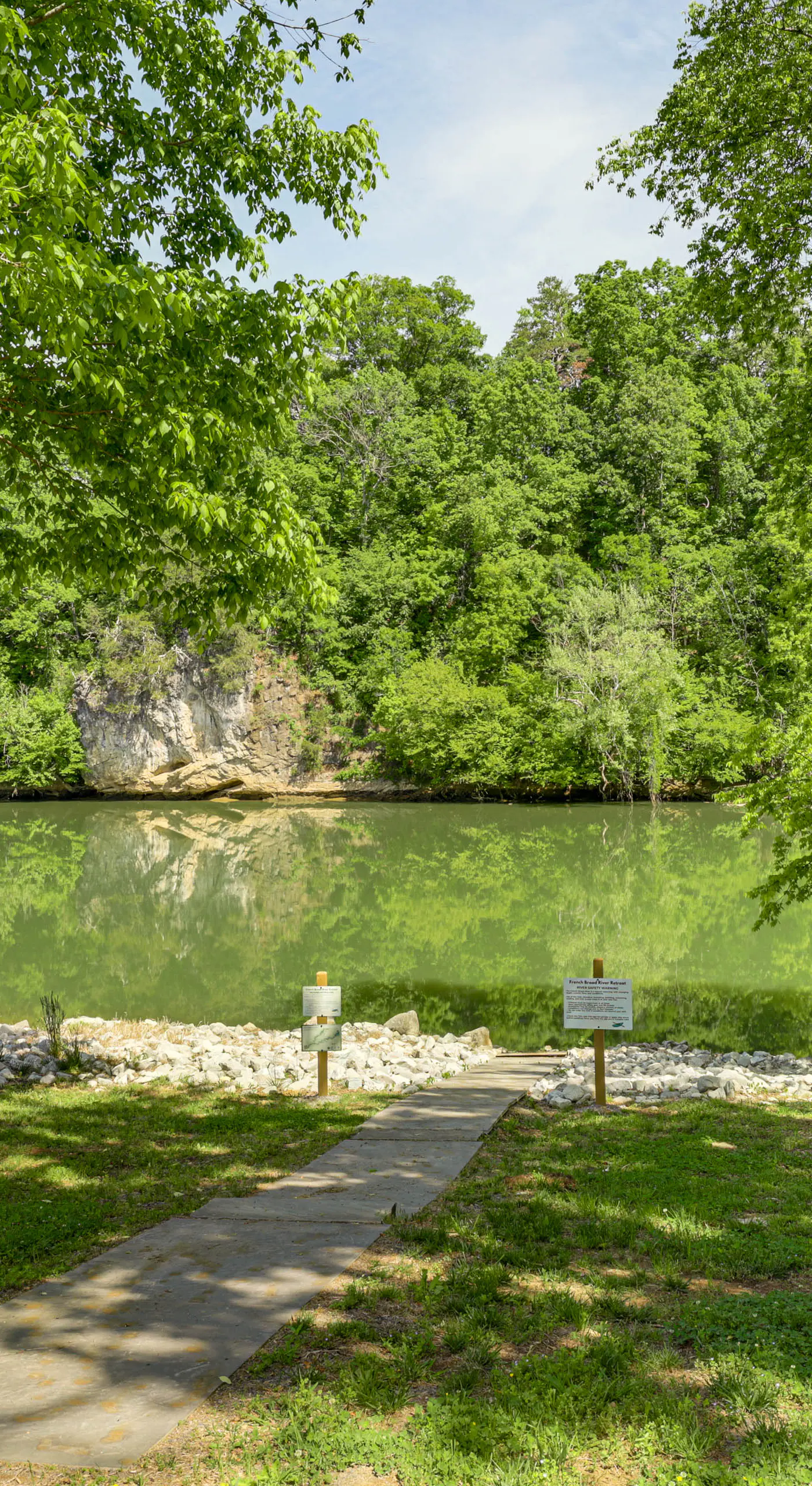 Smoky Mountain Riverfront Barndominium