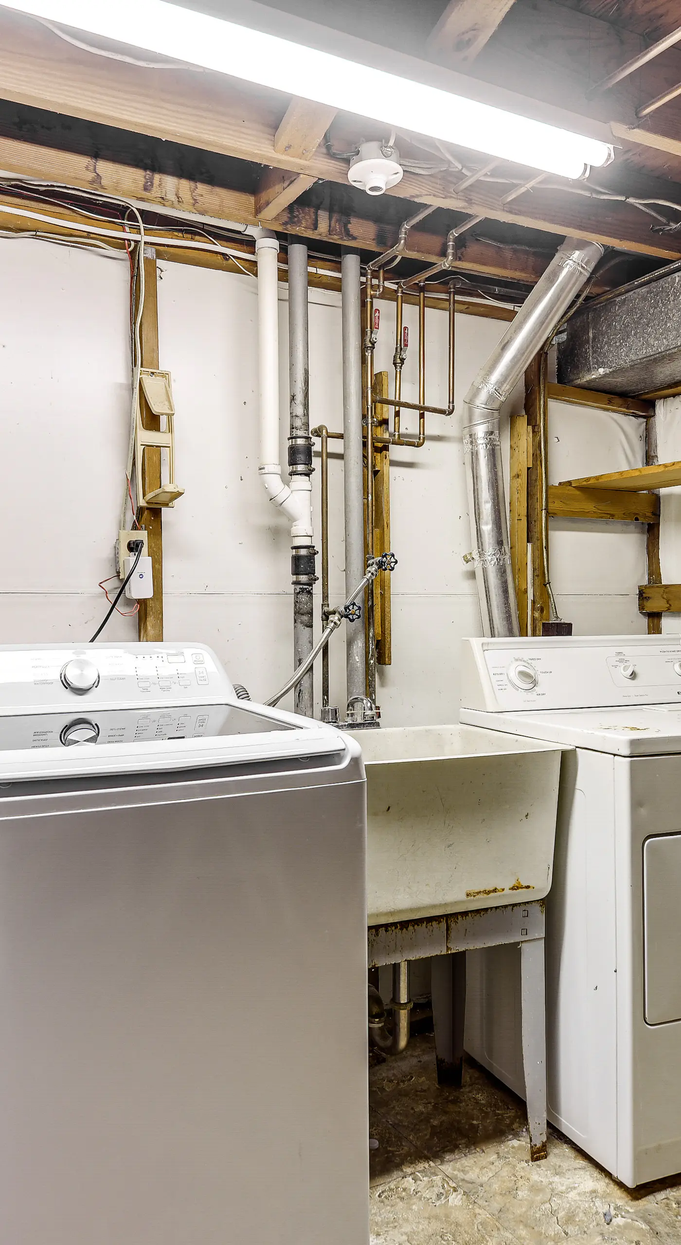 3 Mi to Dtwn Silver Spring: Convenient DC Area Apt