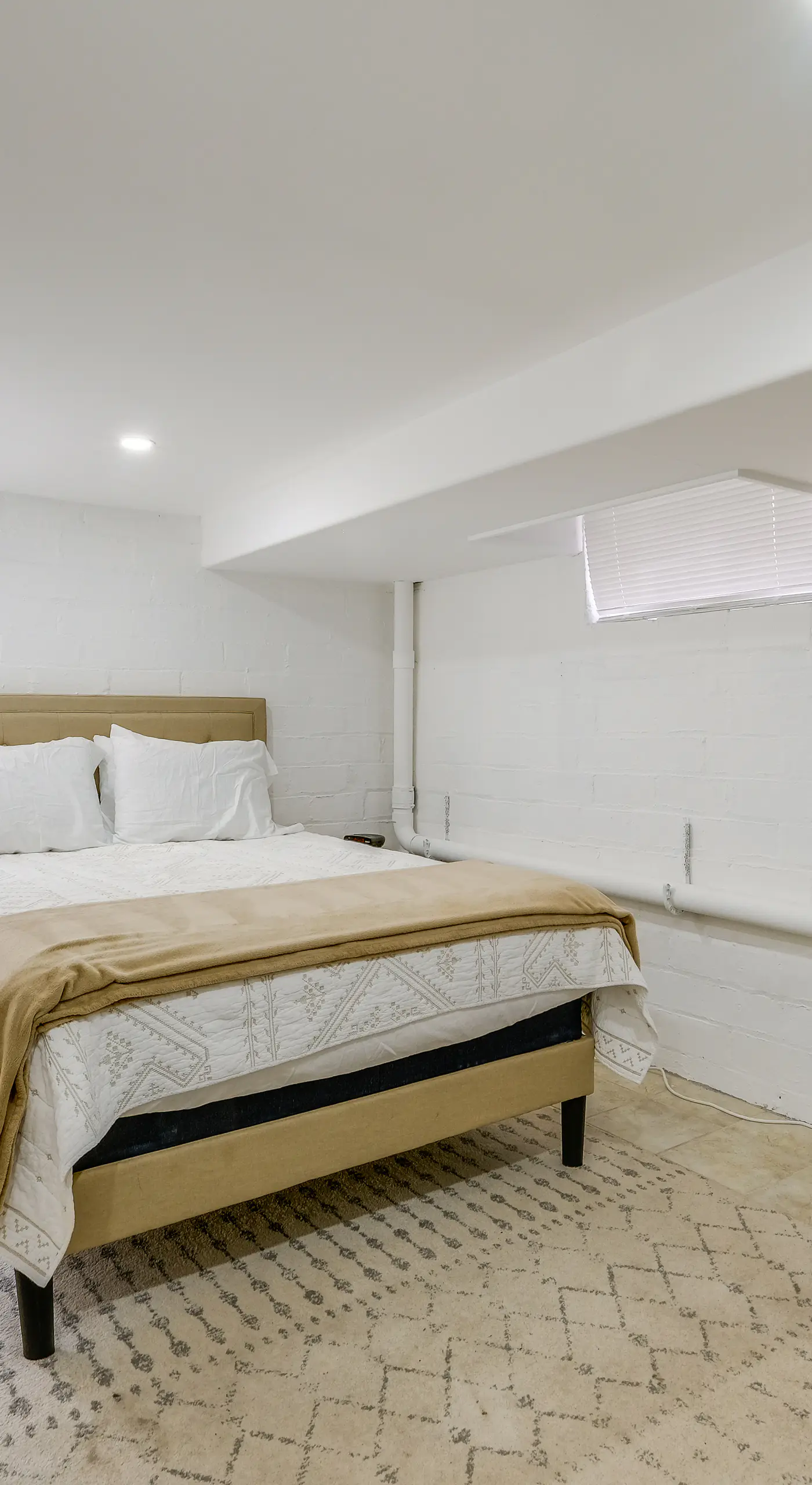1 Mi to the Metro! Centrally Located Apt Near DC