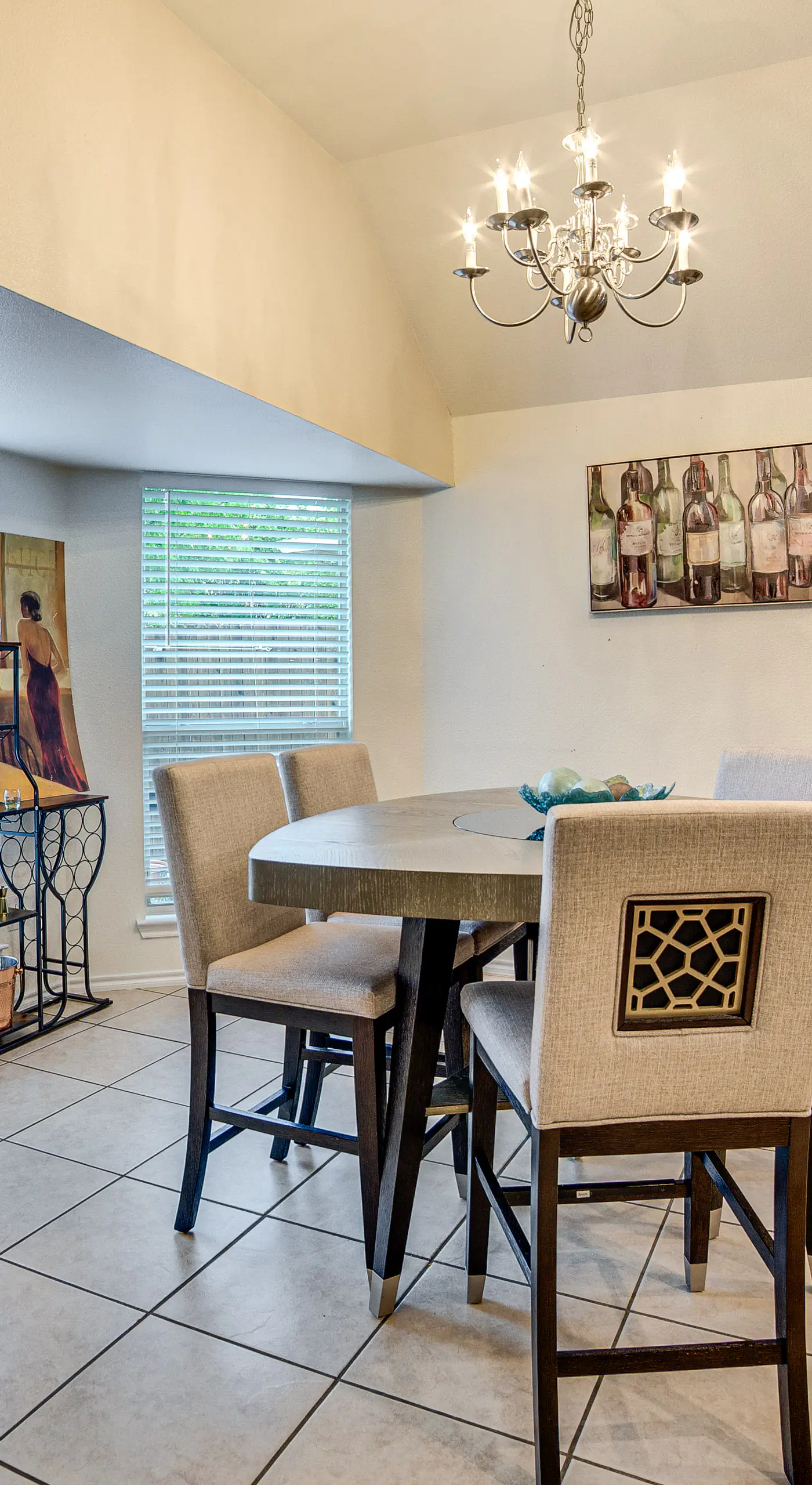 Spacious Arlington Home By Shops, Parks & Lakes