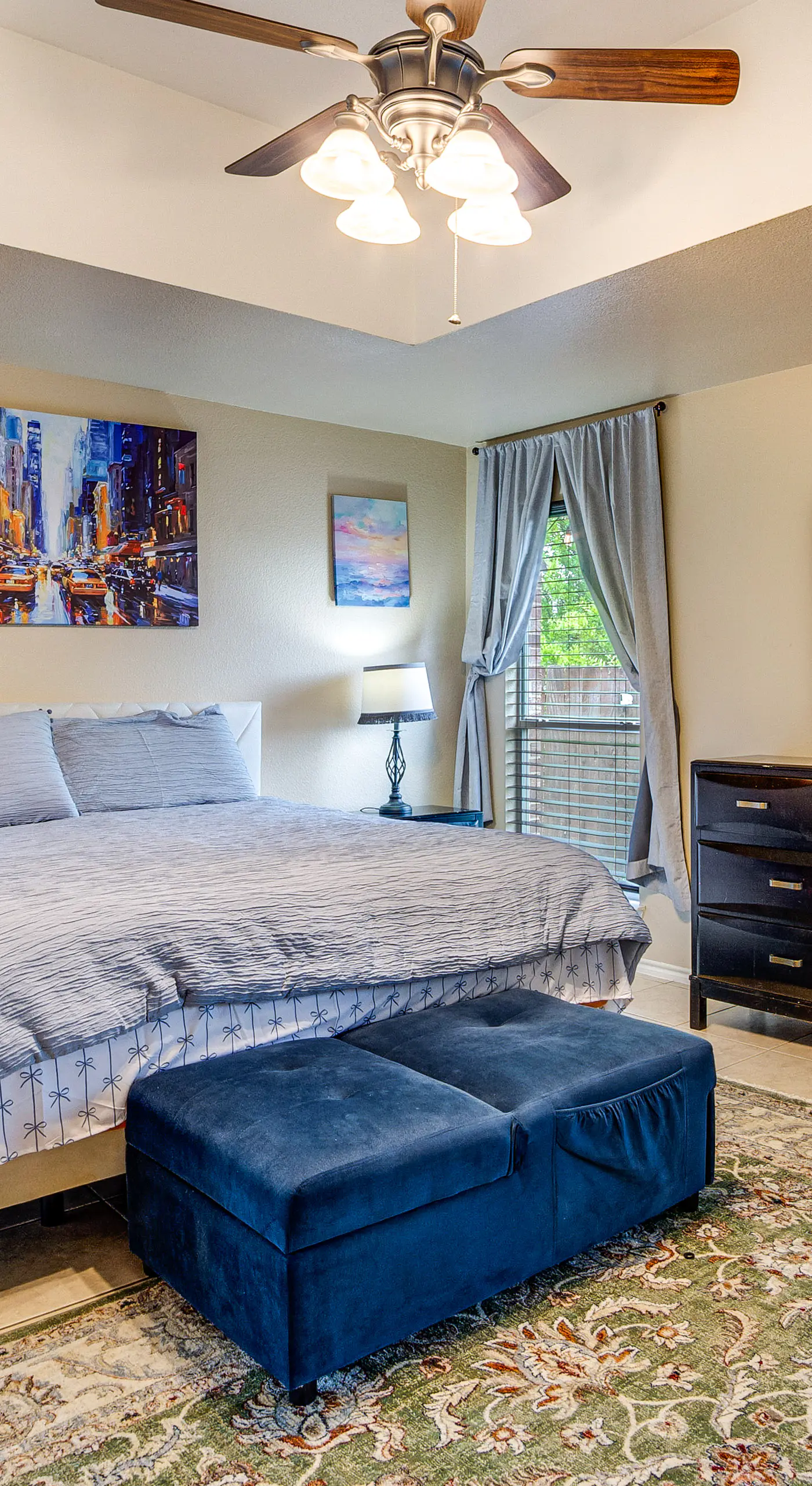Spacious Arlington Home By Shops, Parks & Lakes