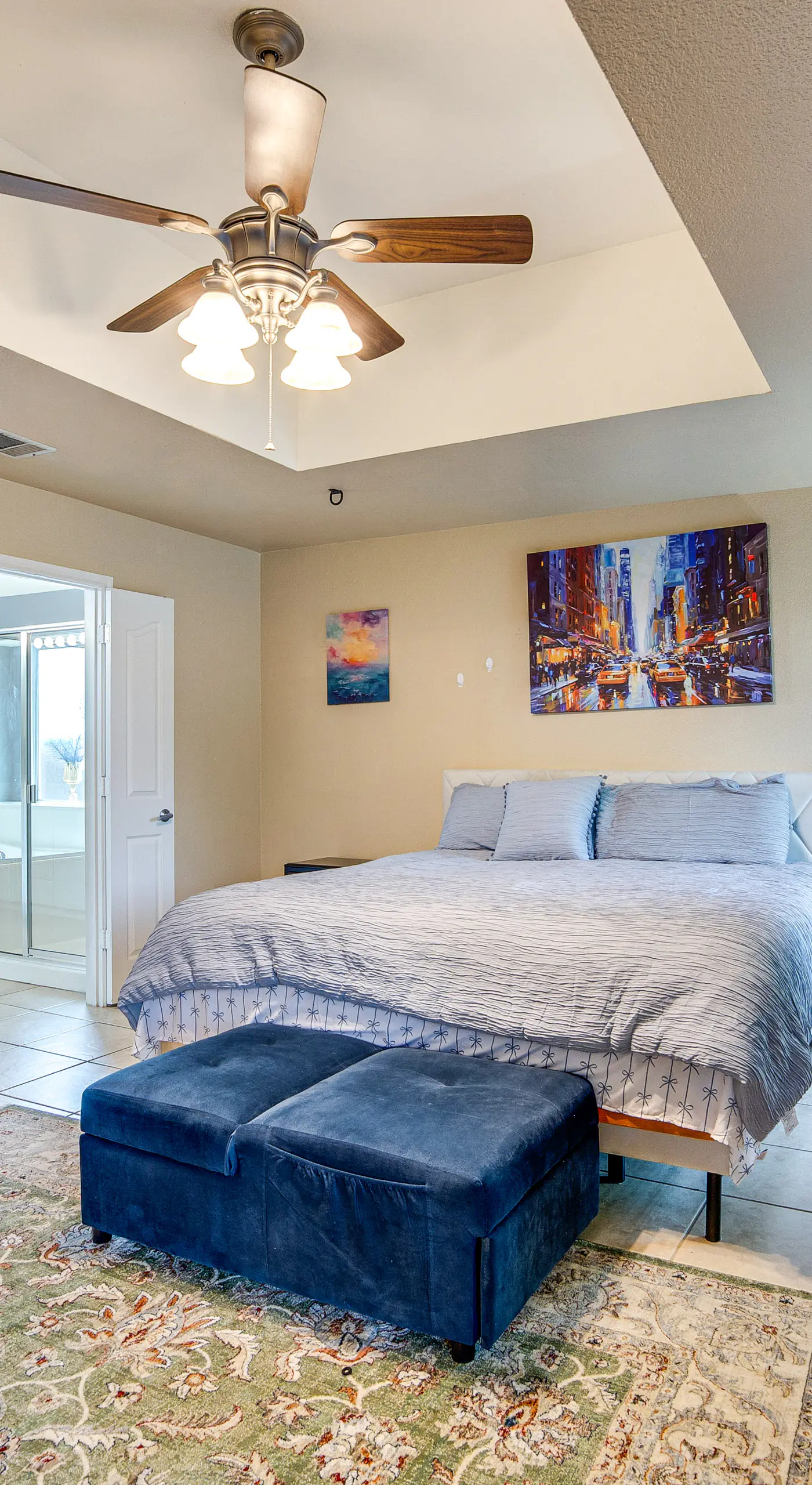 Spacious Arlington Home By Shops, Parks & Lakes