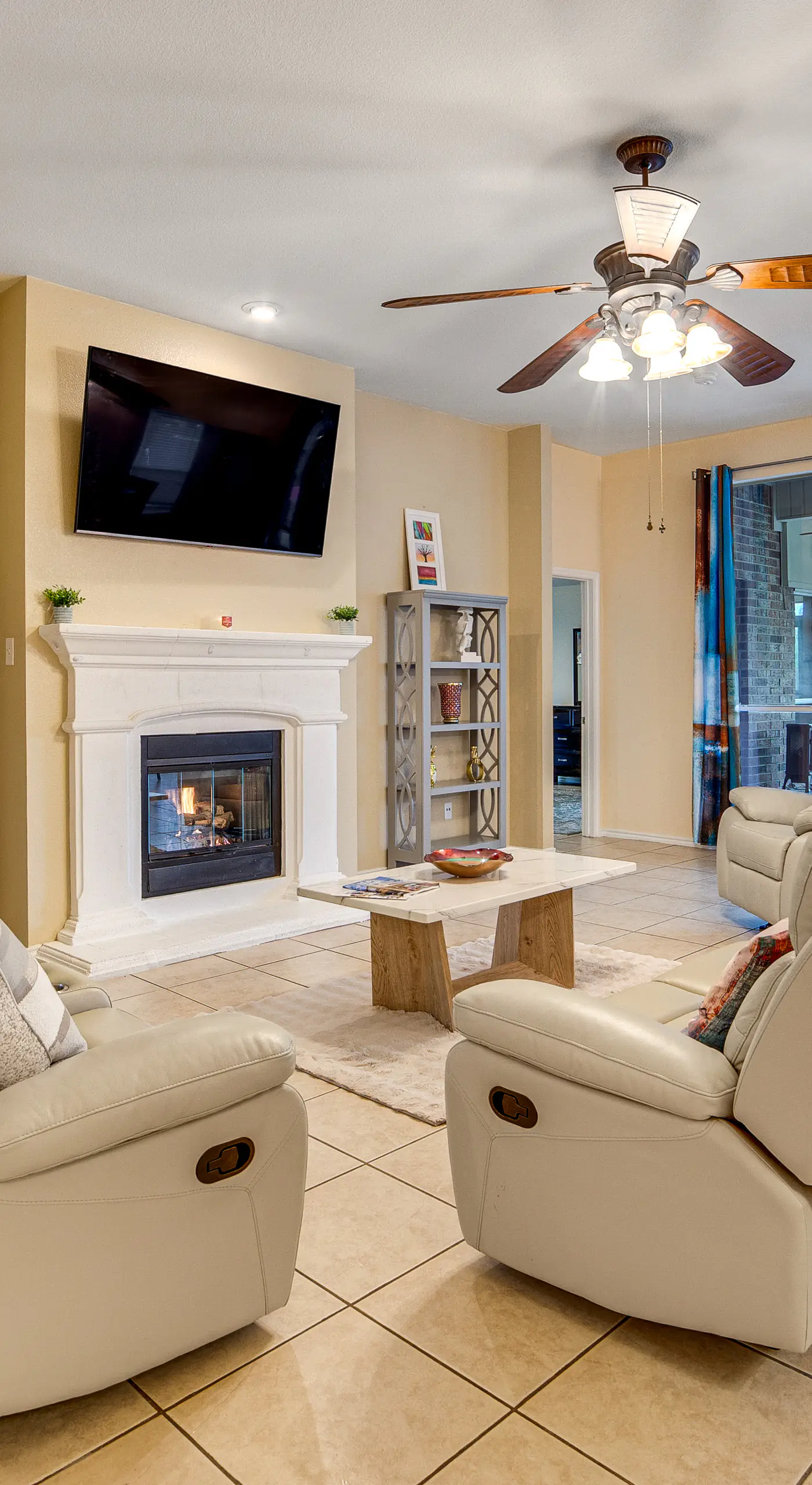 Spacious Arlington Home By Shops, Parks & Lakes