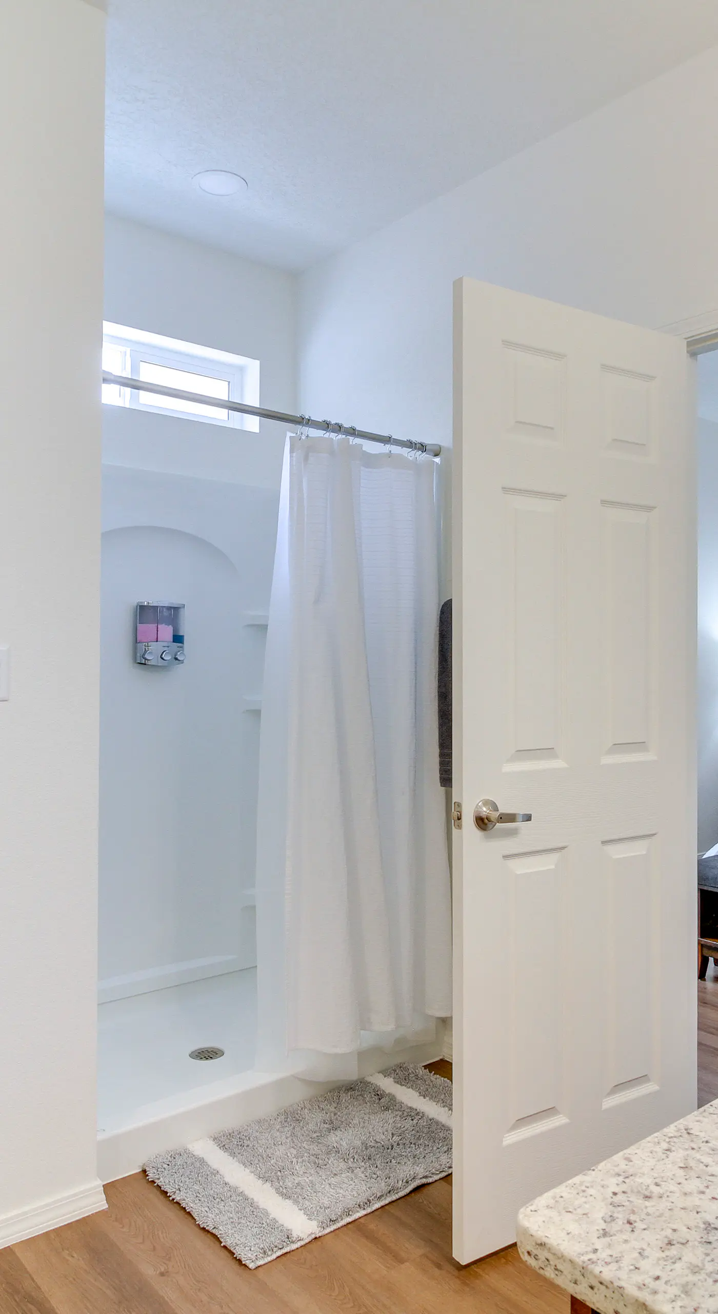 3 Mi to Old Town: Albuquerque Townhome w/ Yard!