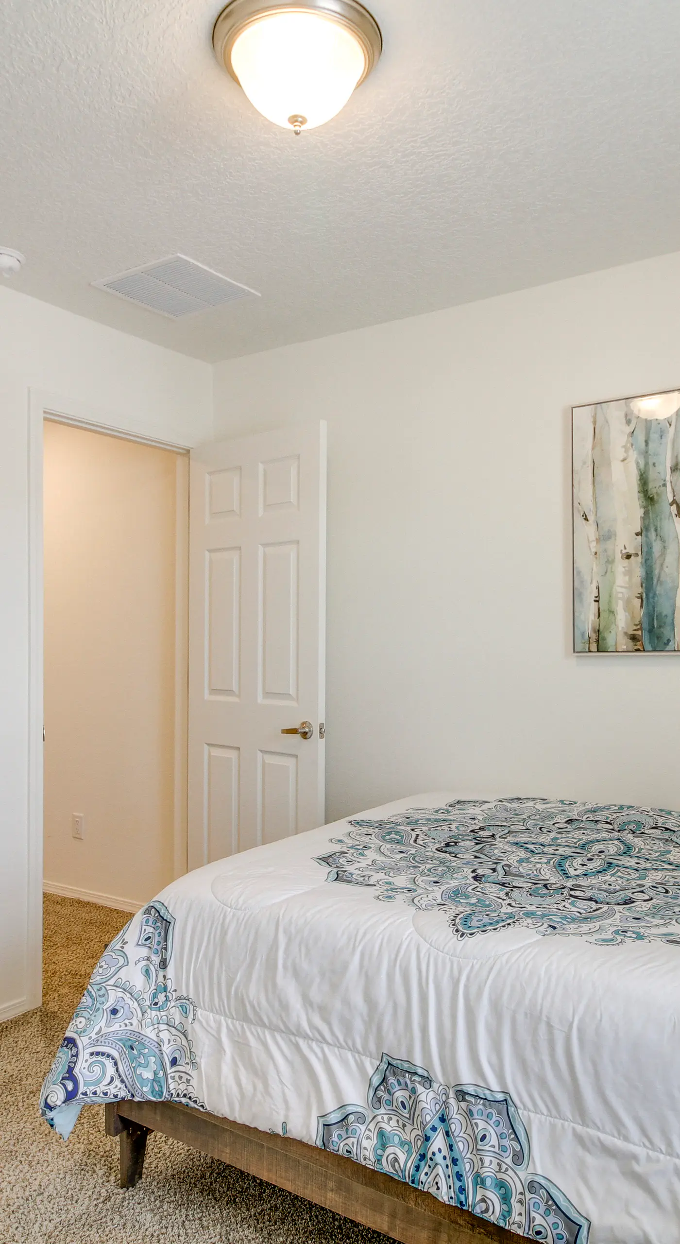 3 Mi to Old Town: Albuquerque Townhome w/ Yard!