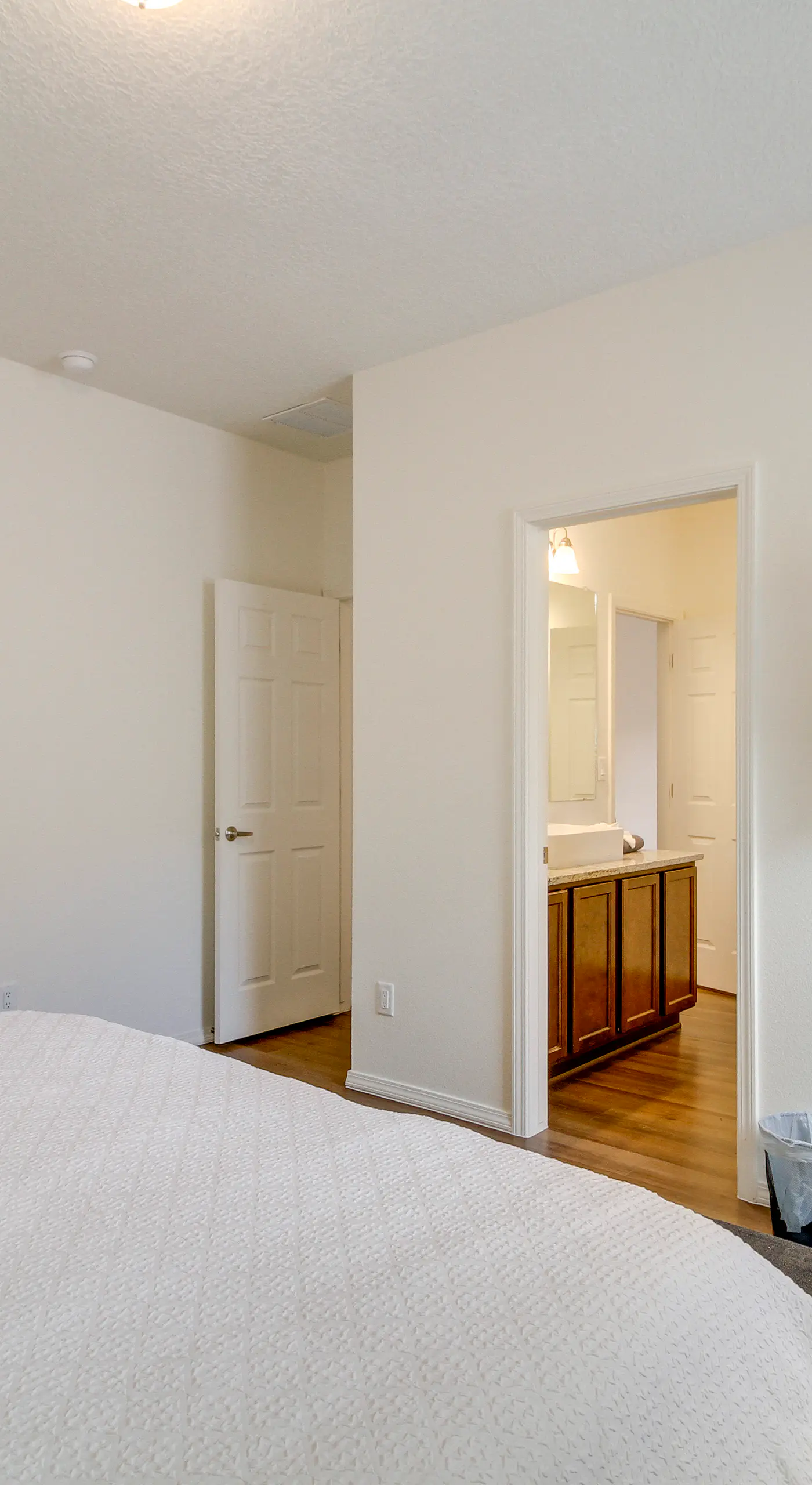 3 Mi to Old Town: Albuquerque Townhome w/ Yard!