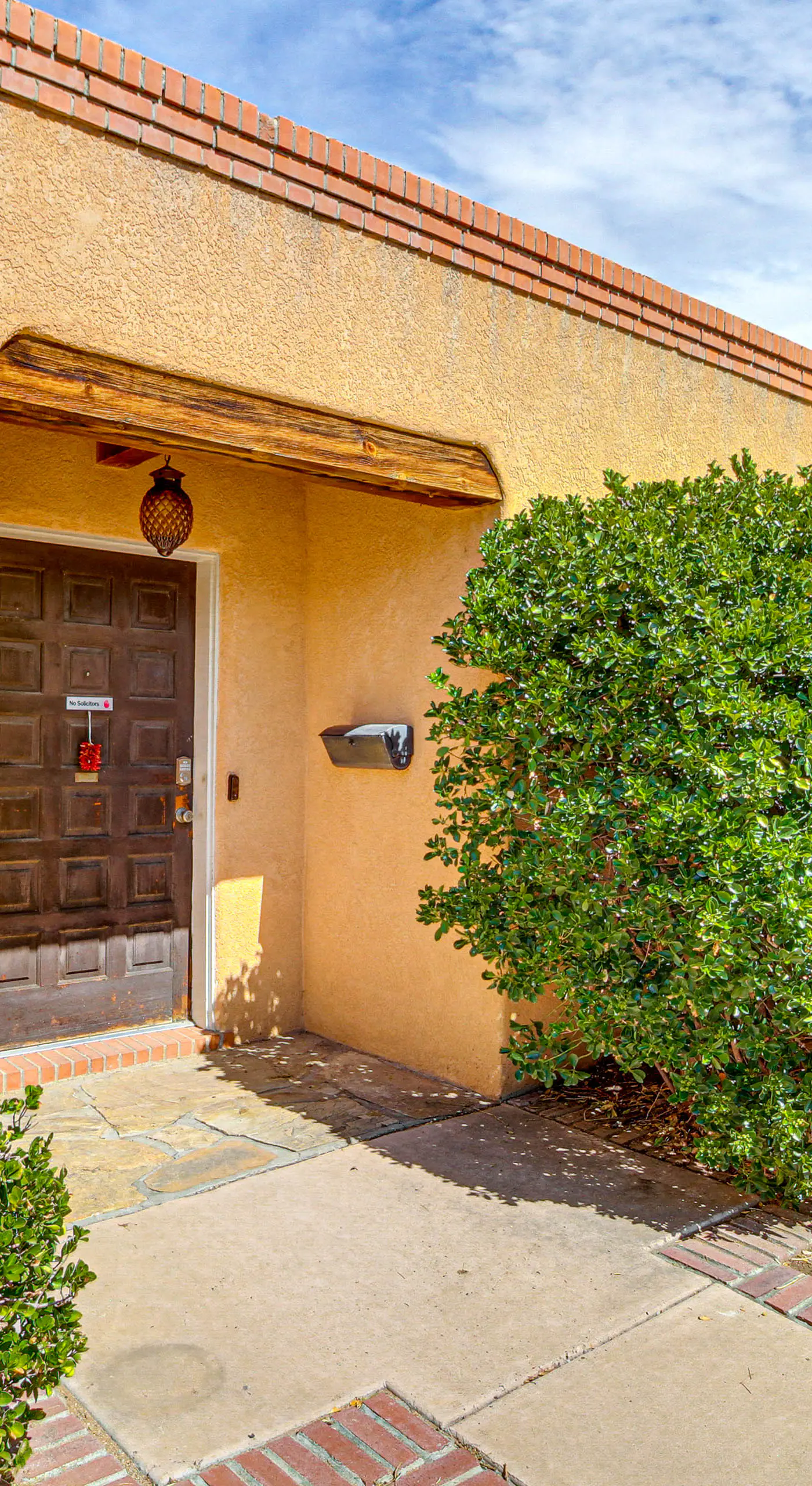 Gorgeous Adobe Home: Classic Santa Fe Style in ABQ