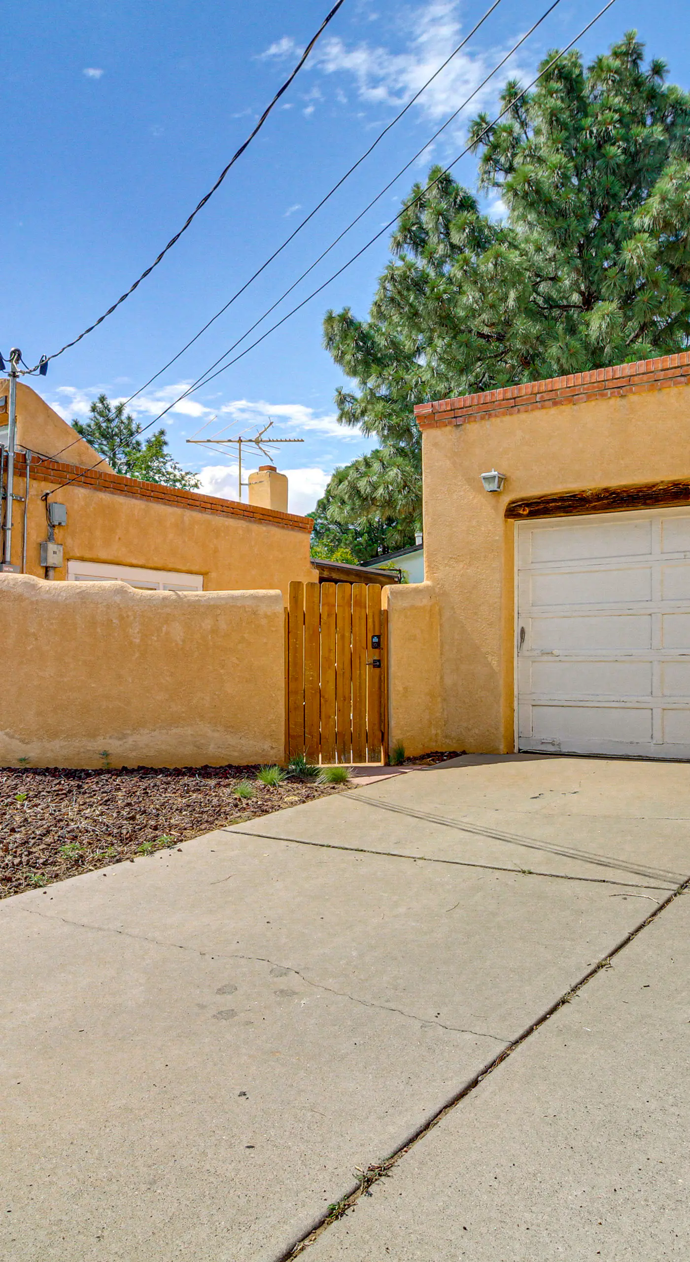 Gorgeous Adobe Home: Classic Santa Fe Style in ABQ