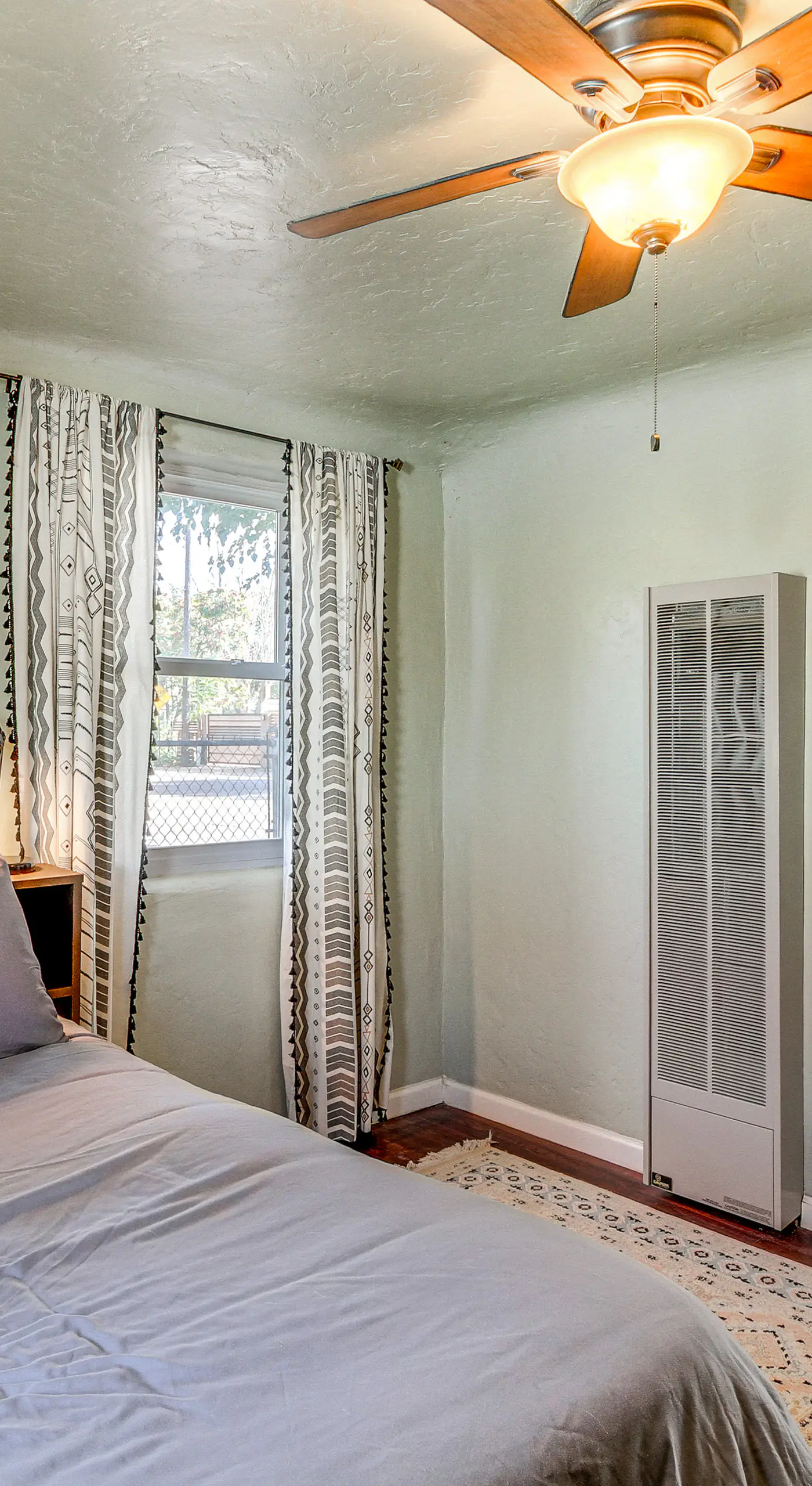 3 Mi to Old Town, Fenced Yard: ABQ Abode!