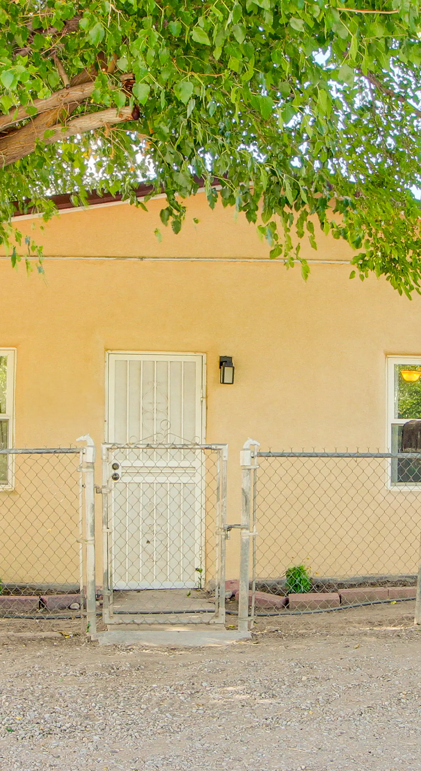 3 Mi to Old Town, Fenced Yard: ABQ Abode!