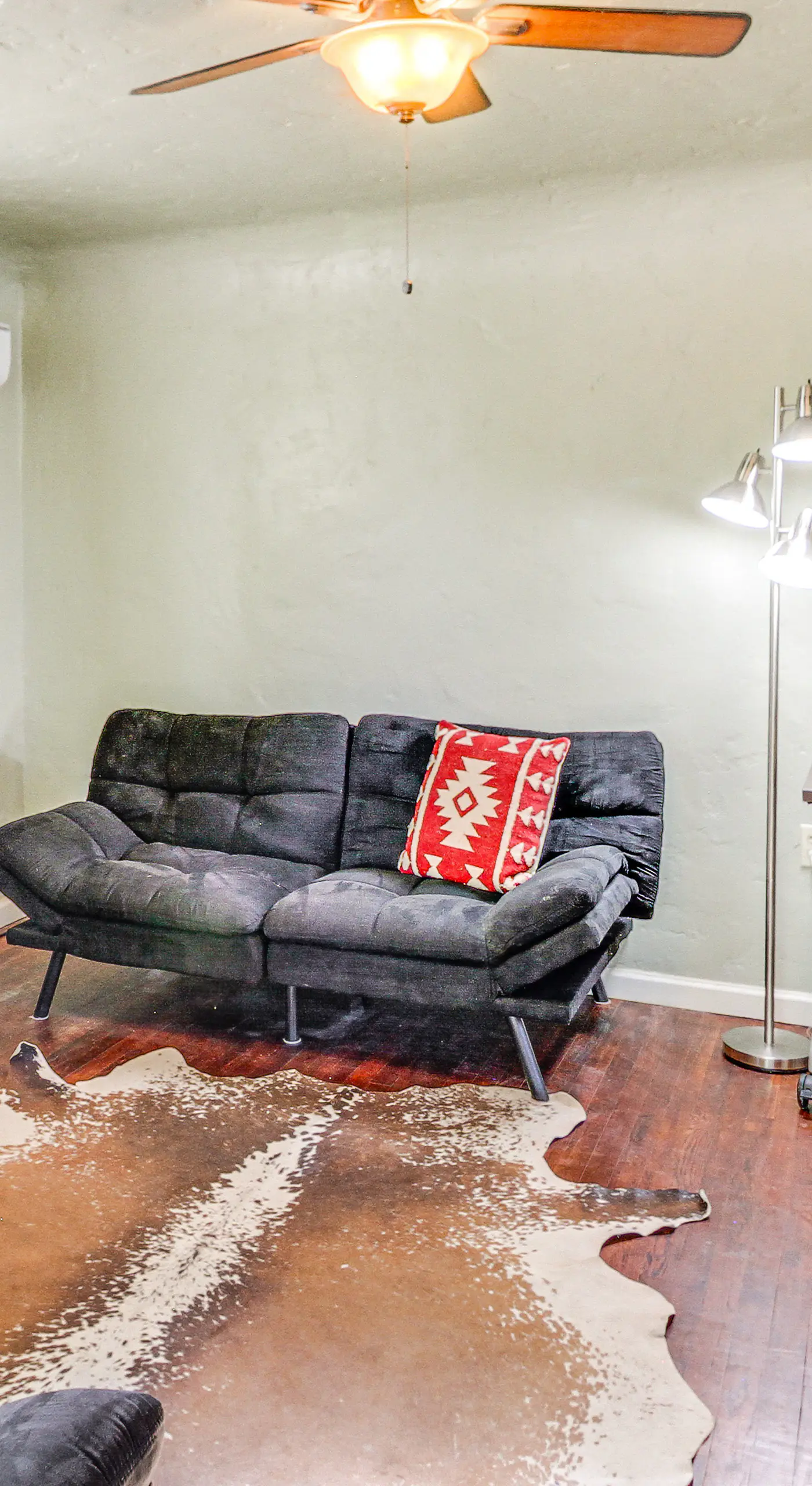 3 Mi to Old Town, Fenced Yard: ABQ Abode!