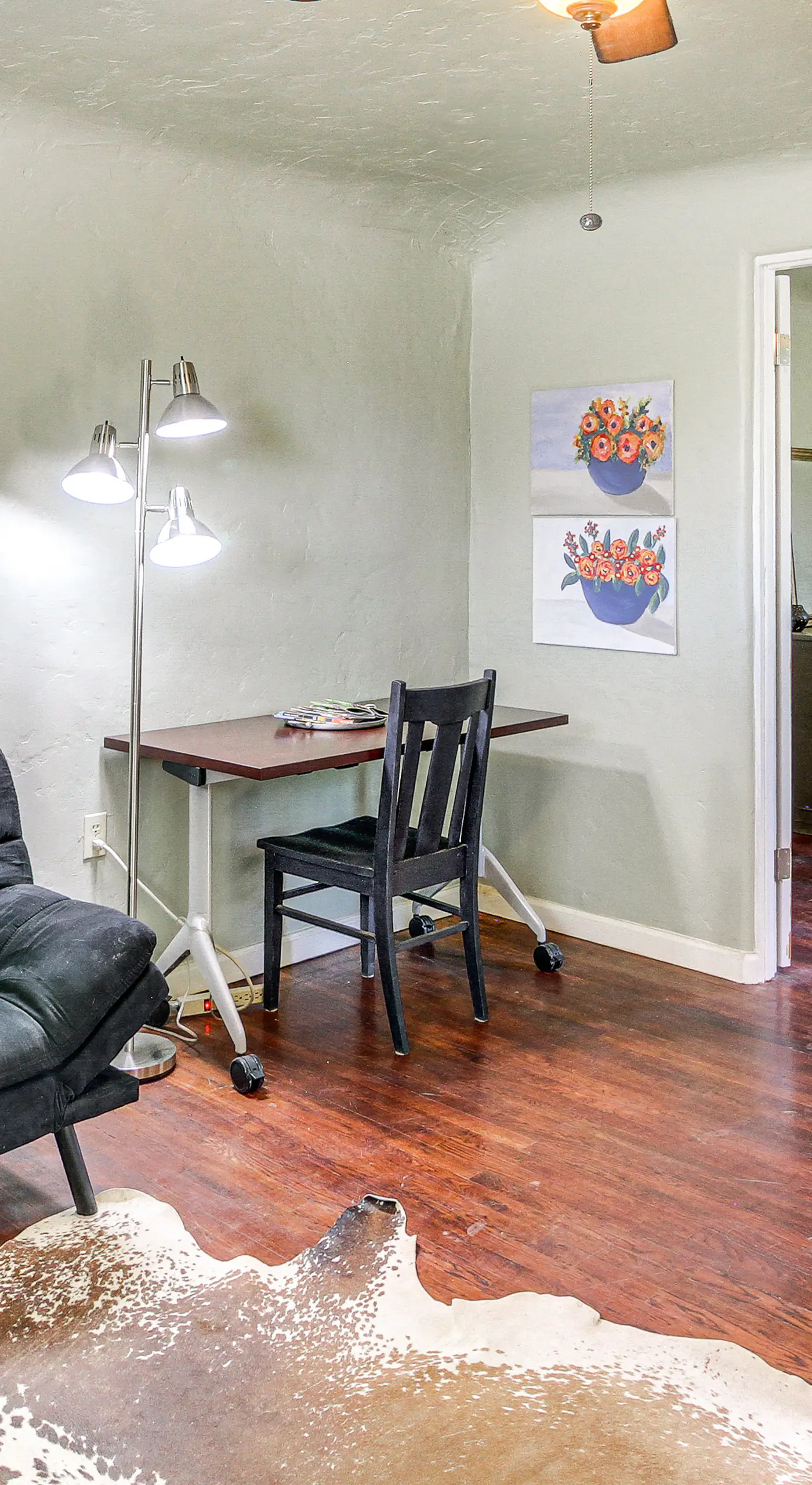 3 Mi to Old Town, Fenced Yard: ABQ Abode!