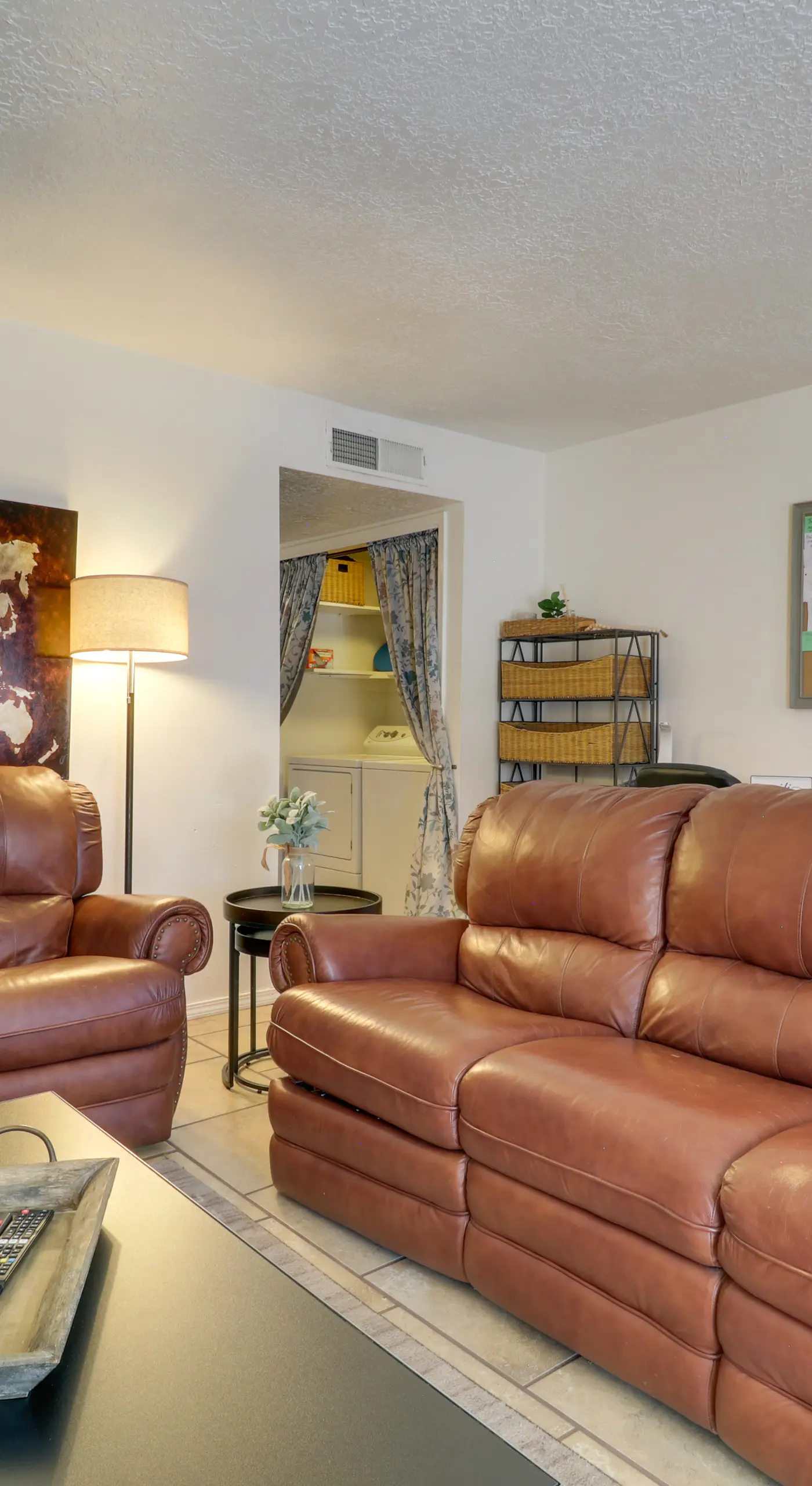 3 Mi to Uptown ABQ! Pet-Friendly Condo w/ Patio