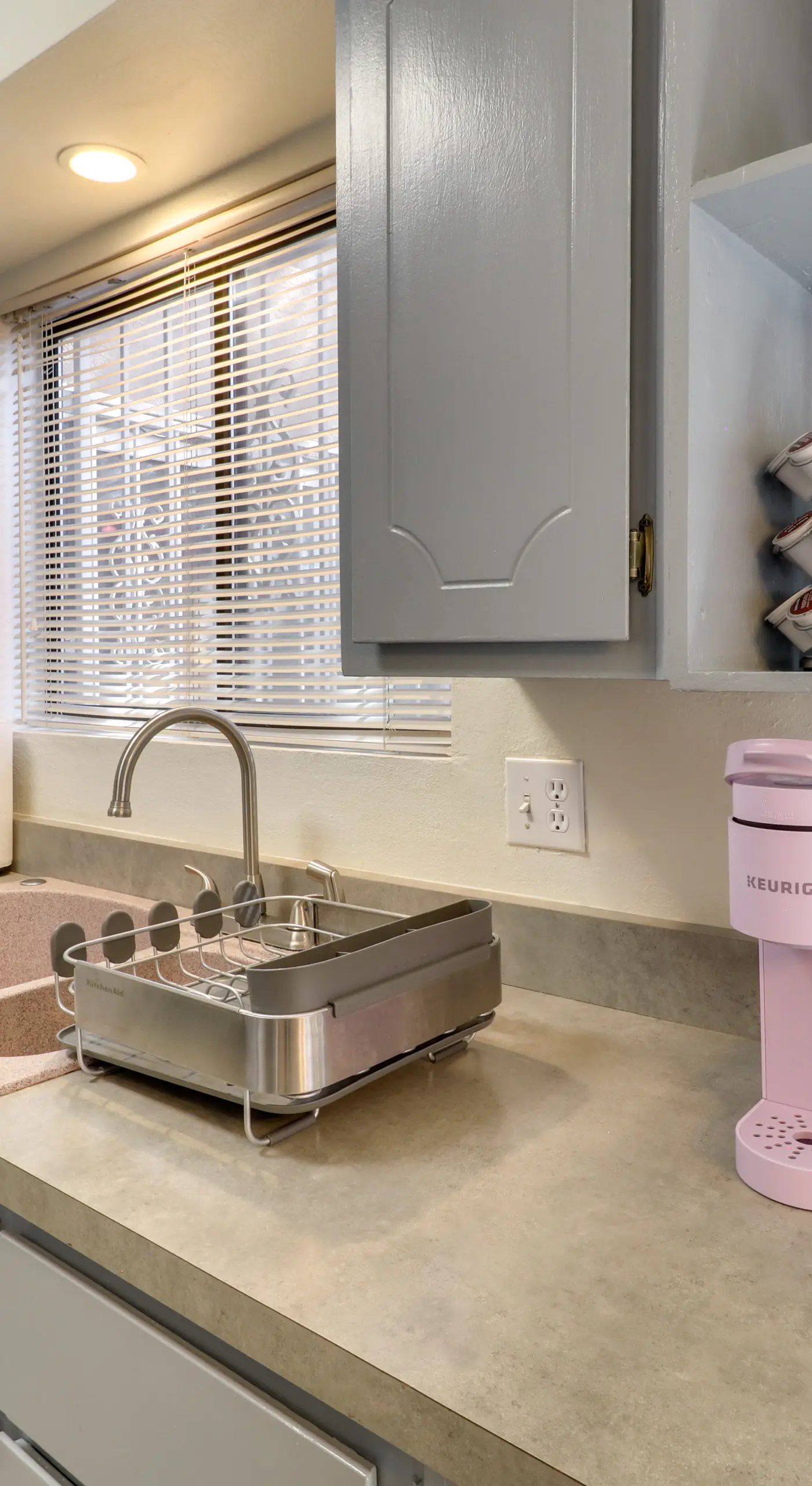 3 Mi to Uptown ABQ! Pet-Friendly Condo w/ Patio