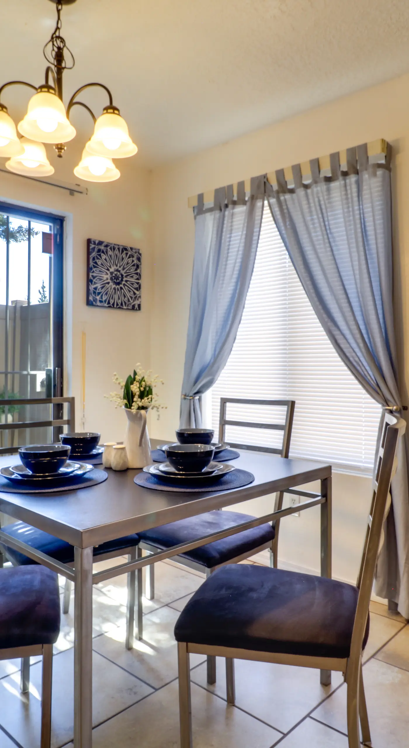 3 Mi to Uptown ABQ! Pet-Friendly Condo w/ Patio