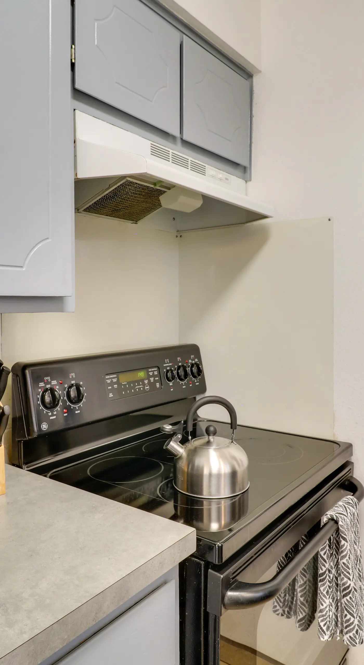 3 Mi to Uptown ABQ! Pet-Friendly Condo w/ Patio