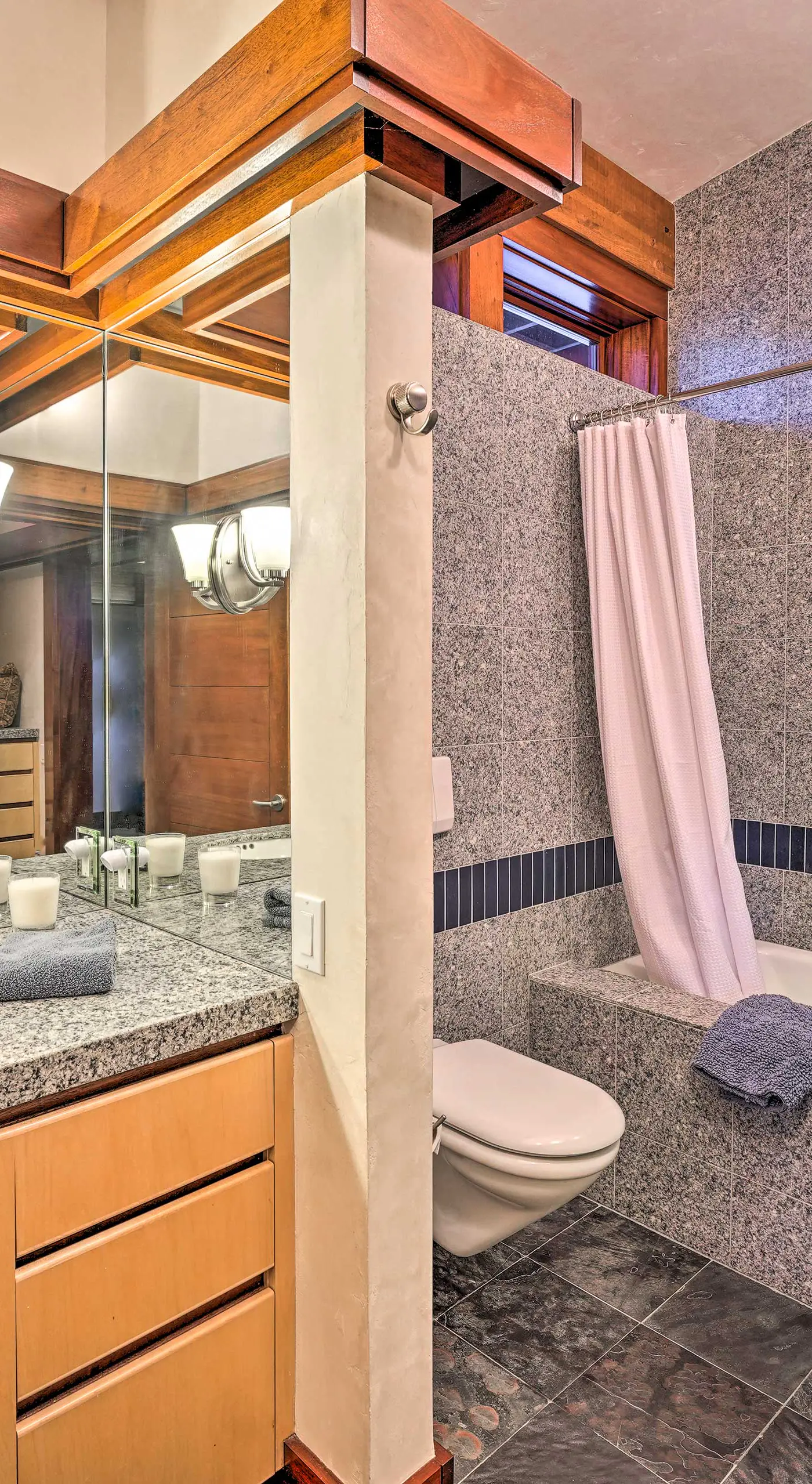Sun Valley Estate w/ Private Pool, Theater & Gym