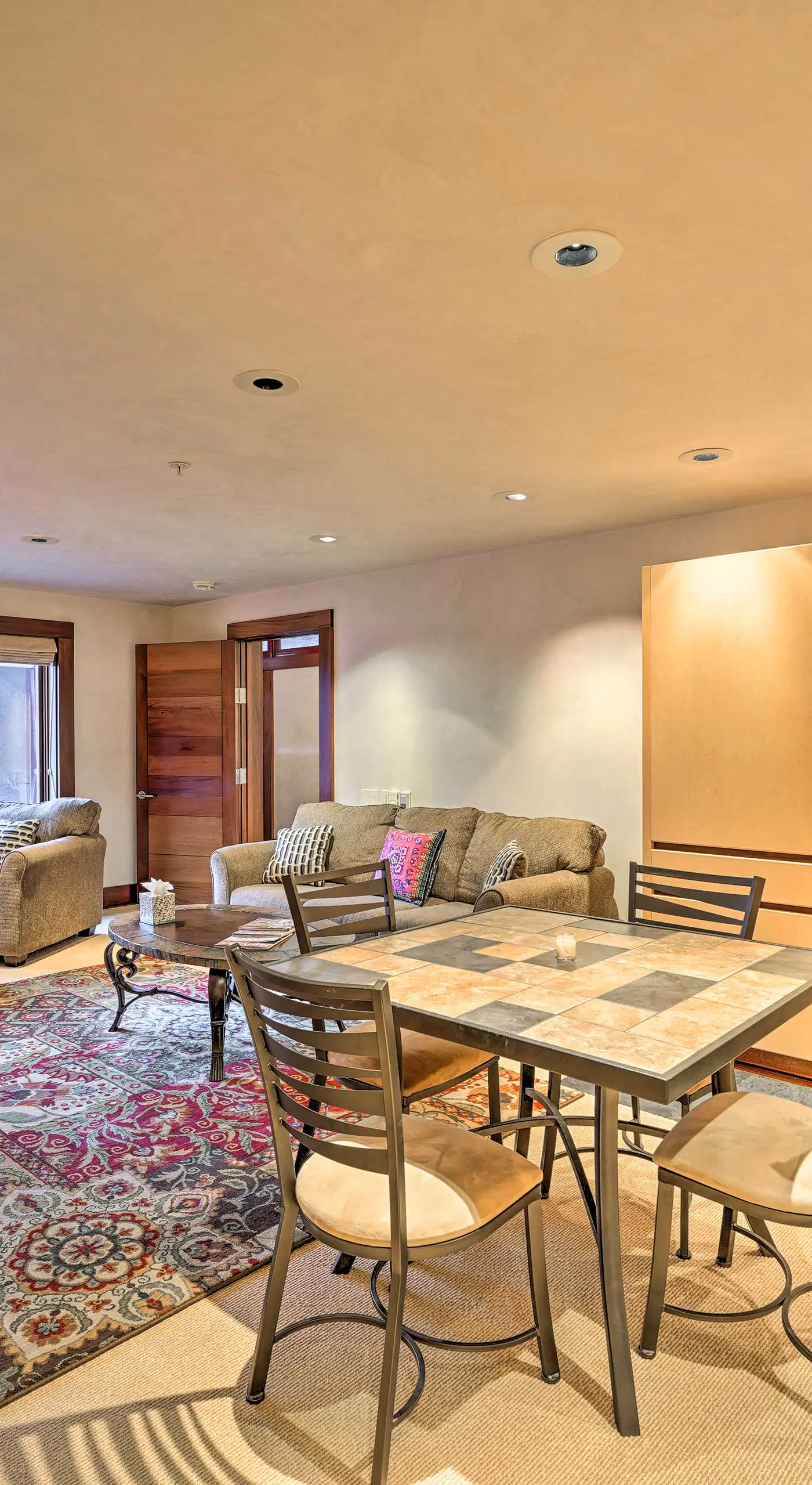 Sun Valley Estate w/ Private Pool, Theater & Gym