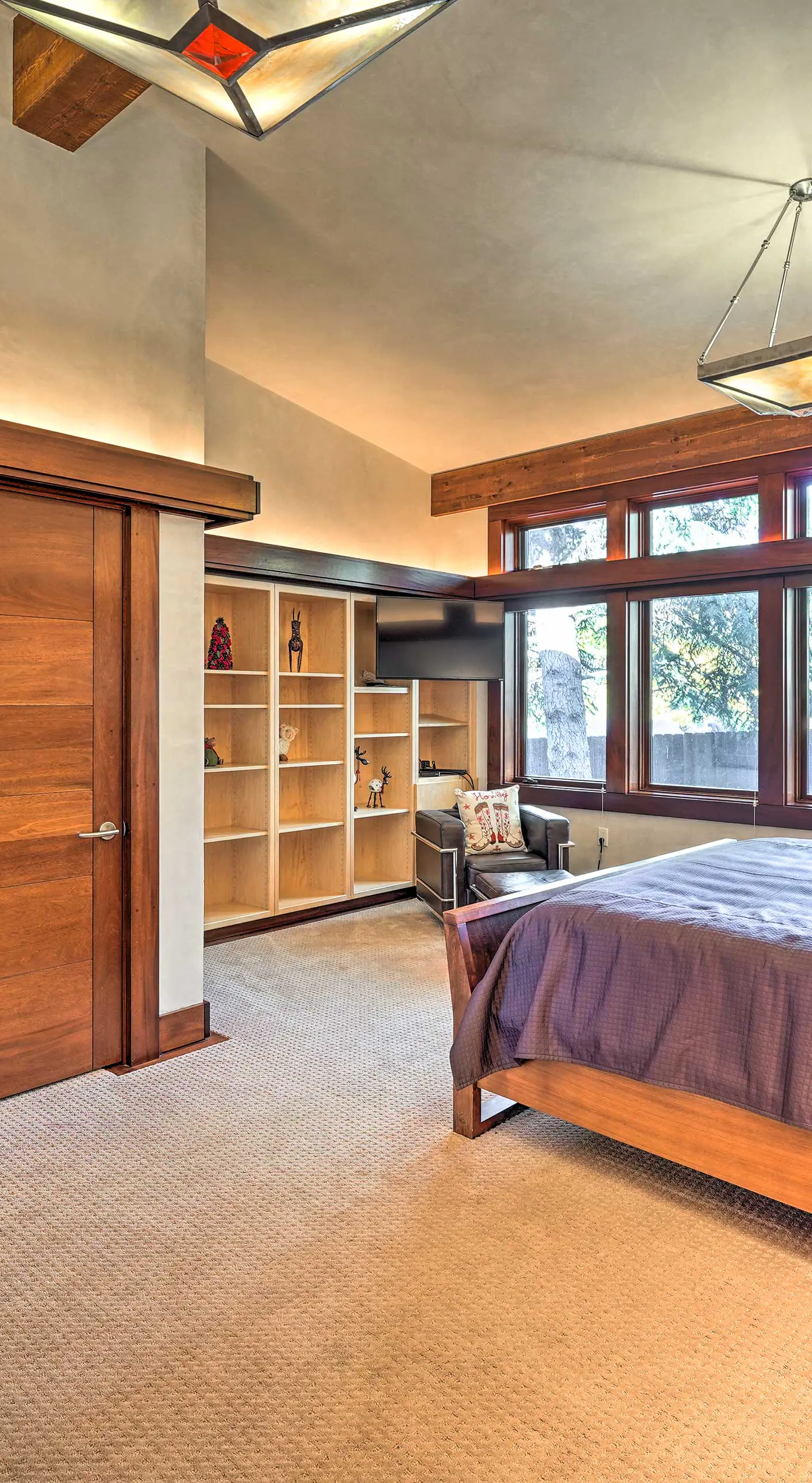 Sun Valley Estate w/ Private Pool, Theater & Gym