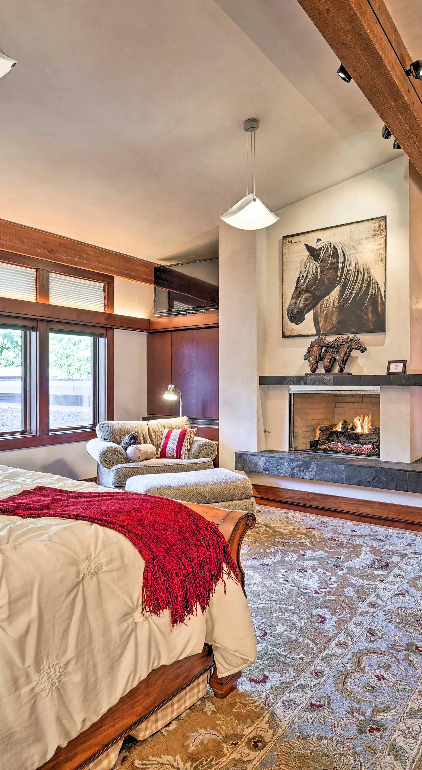 Sun Valley Estate w/ Private Pool, Theater & Gym