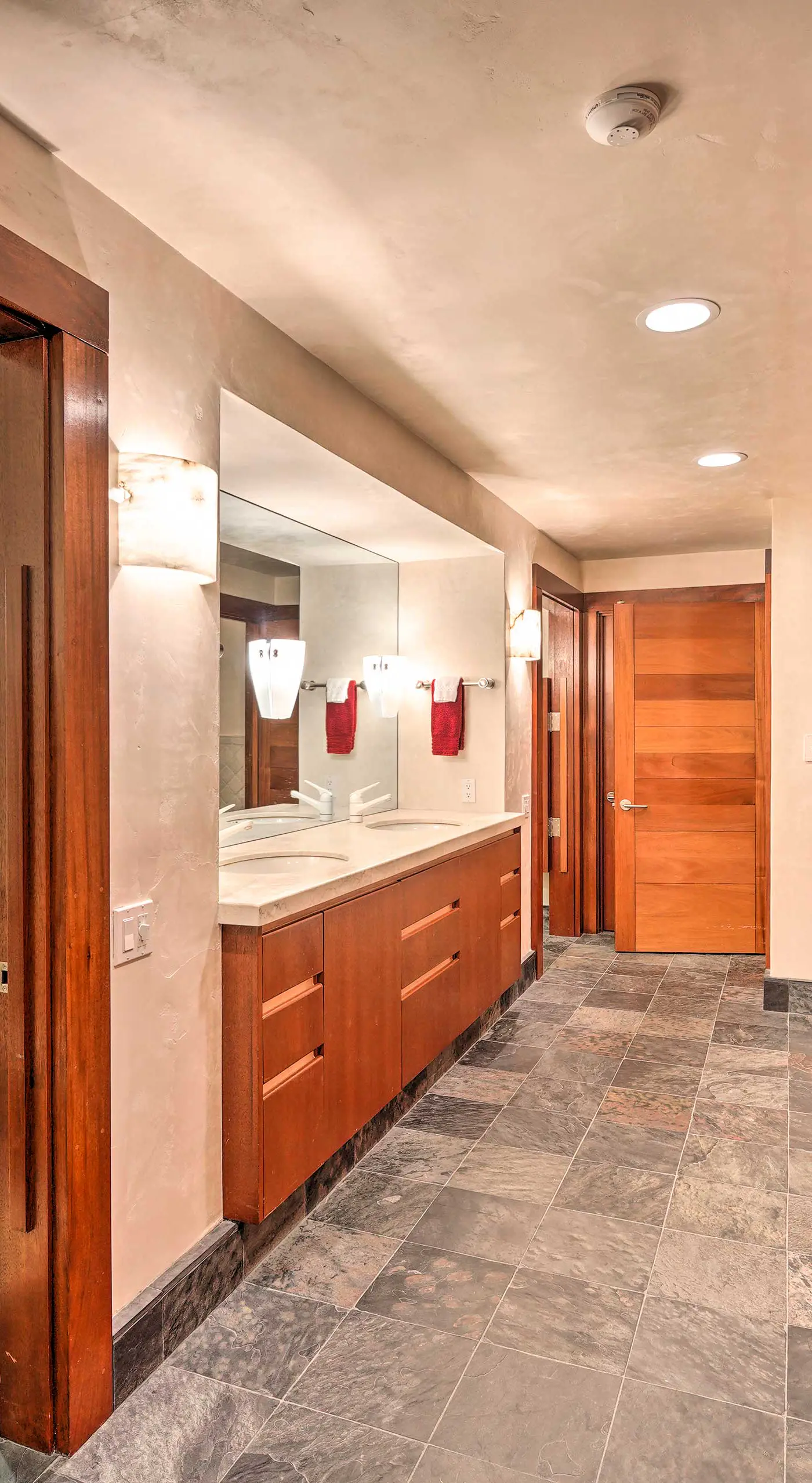 Sun Valley Estate w/ Private Pool, Theater & Gym