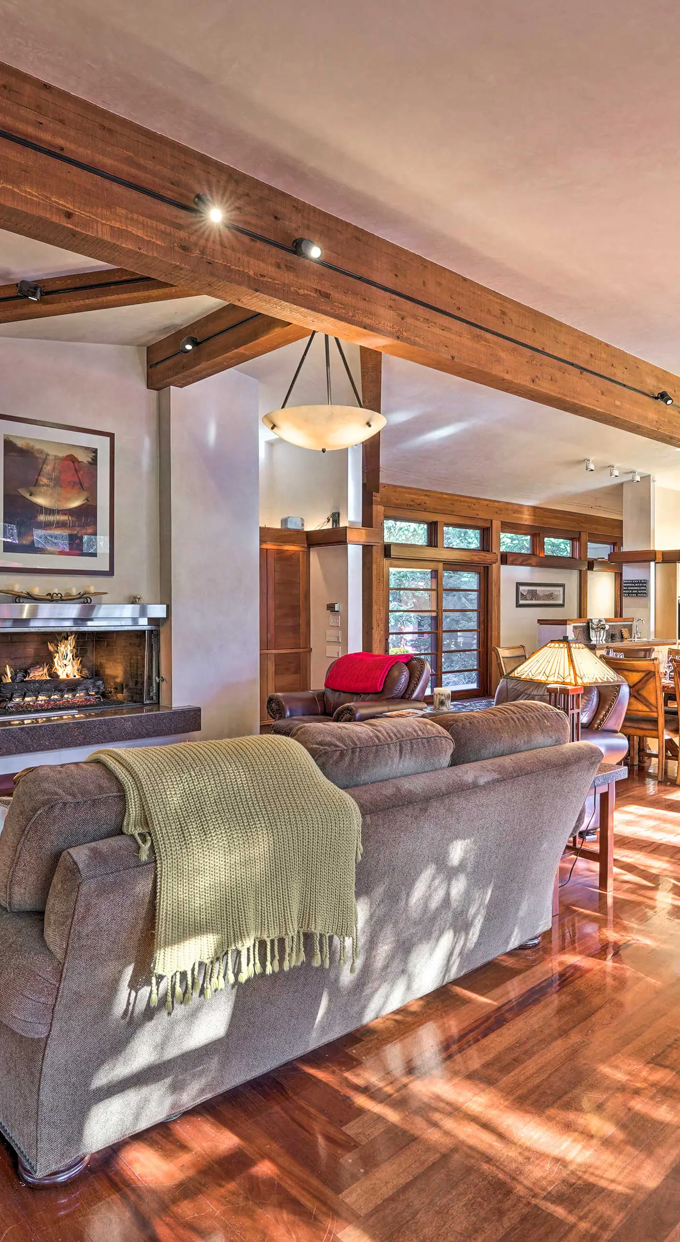 Sun Valley Estate w/ Private Pool, Theater & Gym