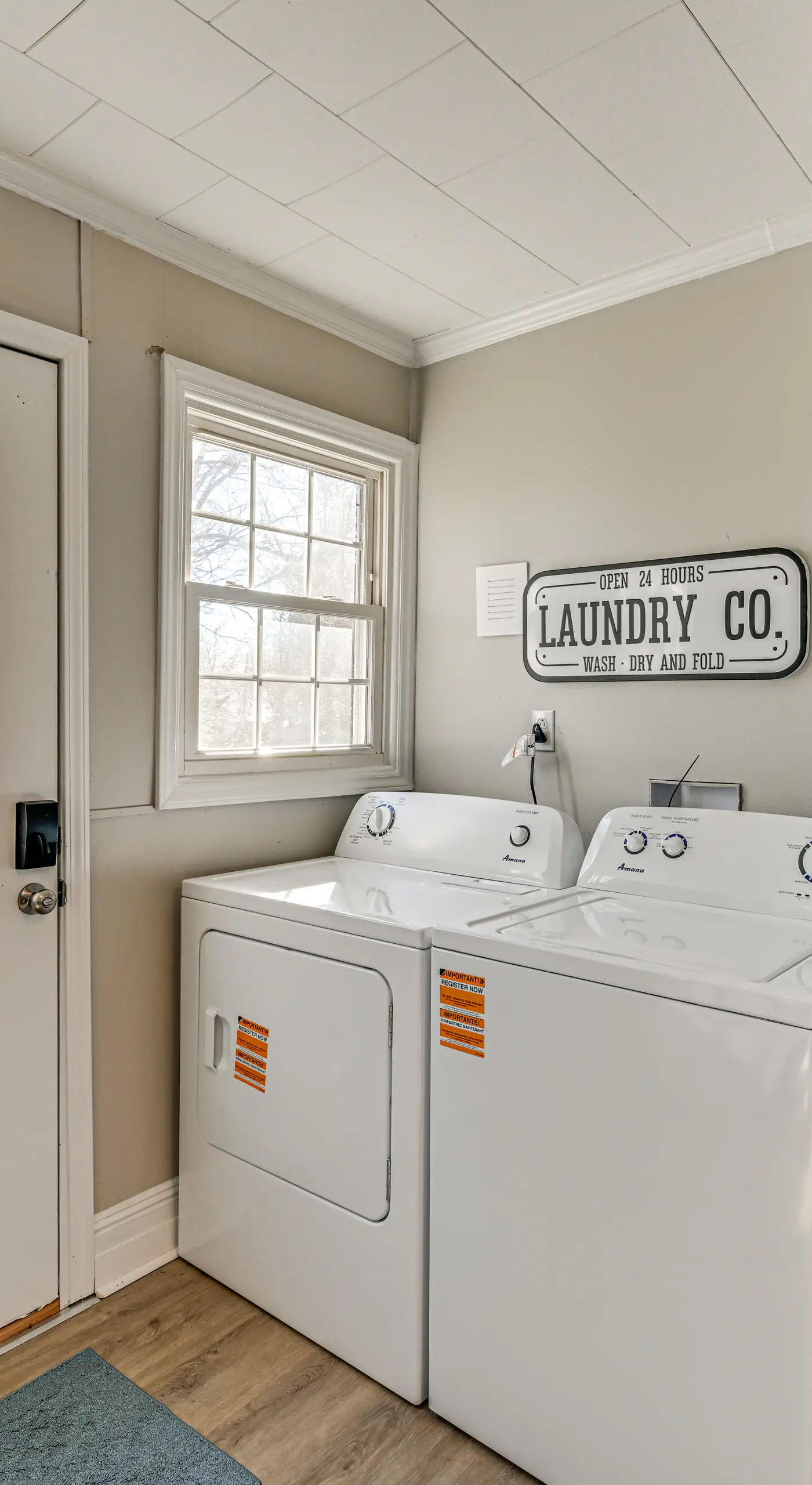 2 Mi to Uptown Lexington: Pet-Friendly Getaway!
