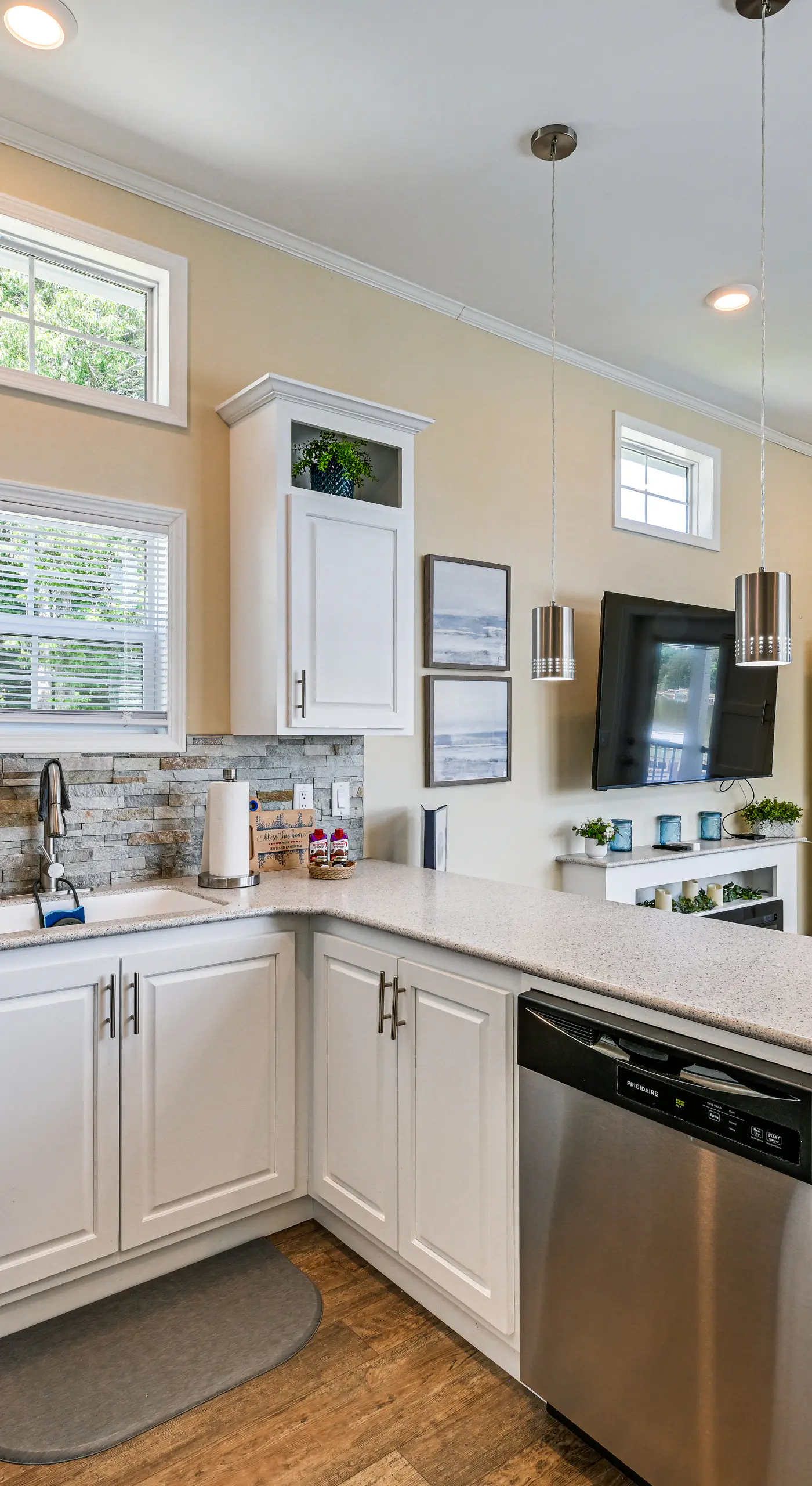 Tiny Home Cottage for Short- or Long-Term Rental