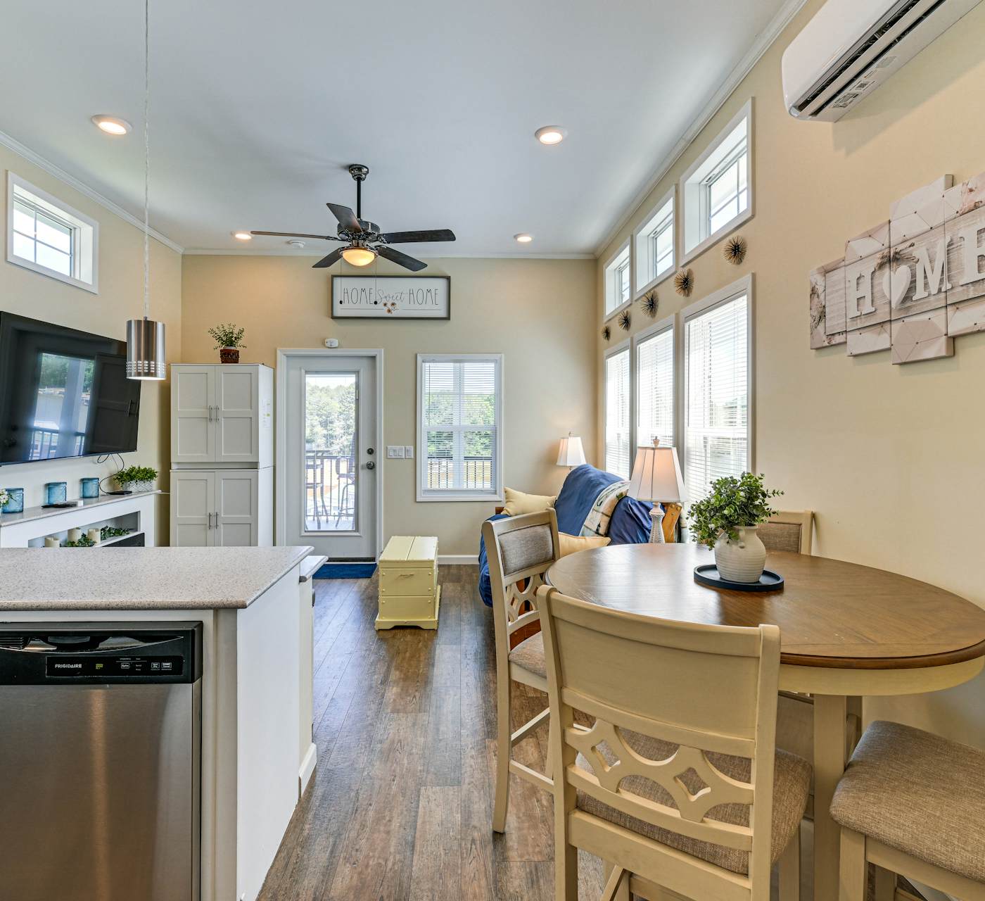 Lake View Tiny Home w/ Pool Access