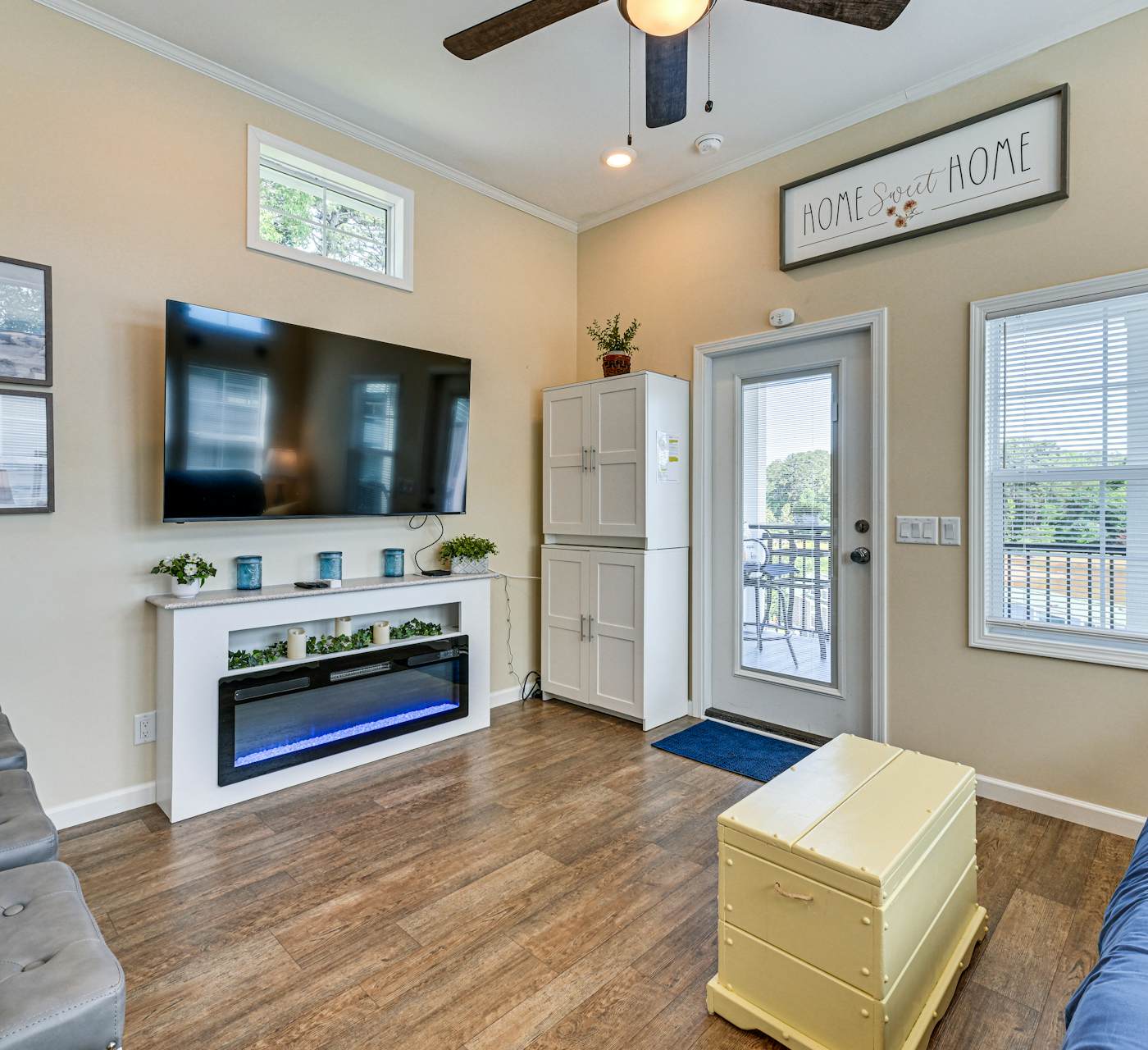 Lake View Tiny Home w/ Pool Access