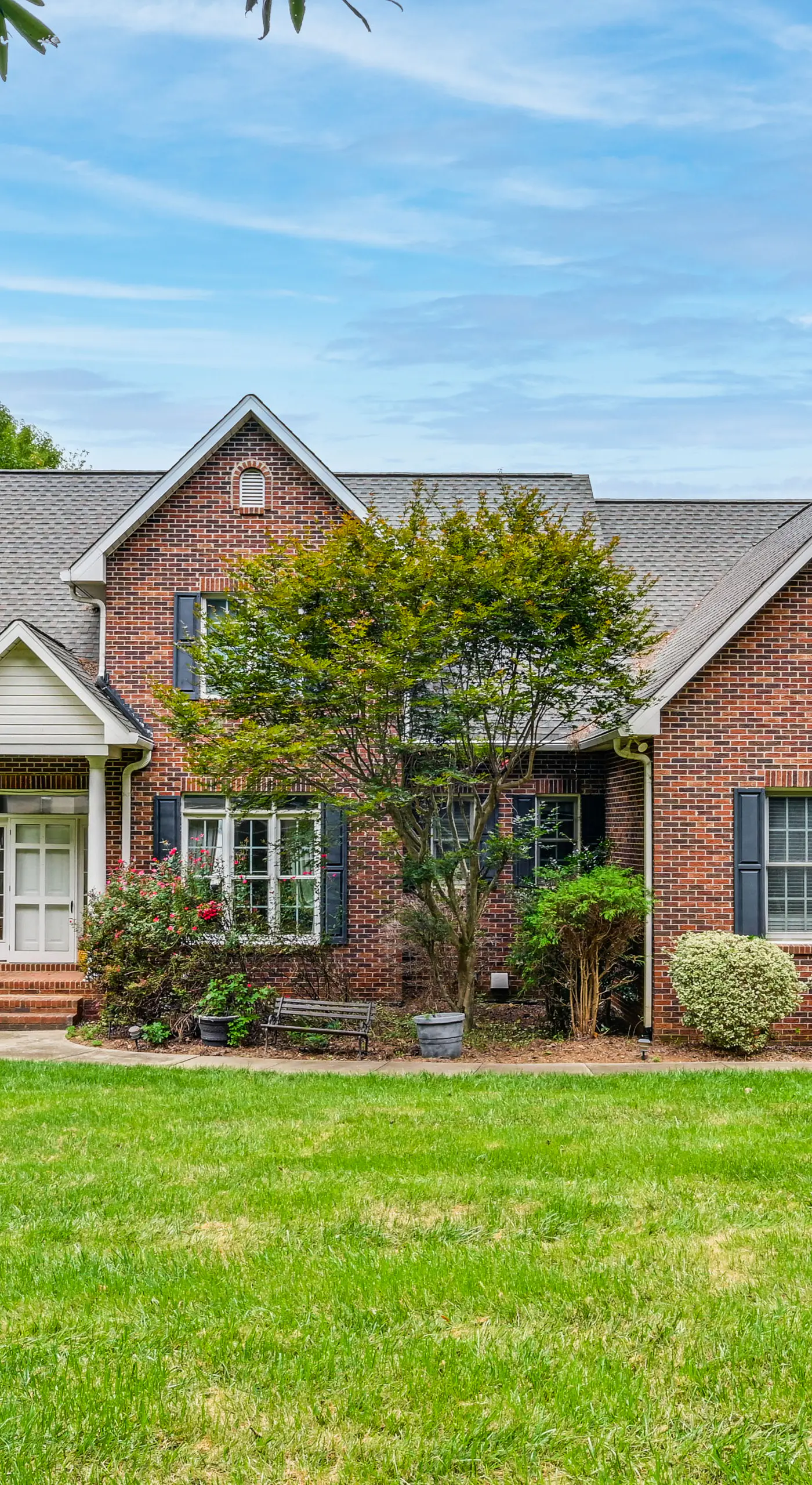 'Sunset Central' - Lake Norman Getaway with Dock