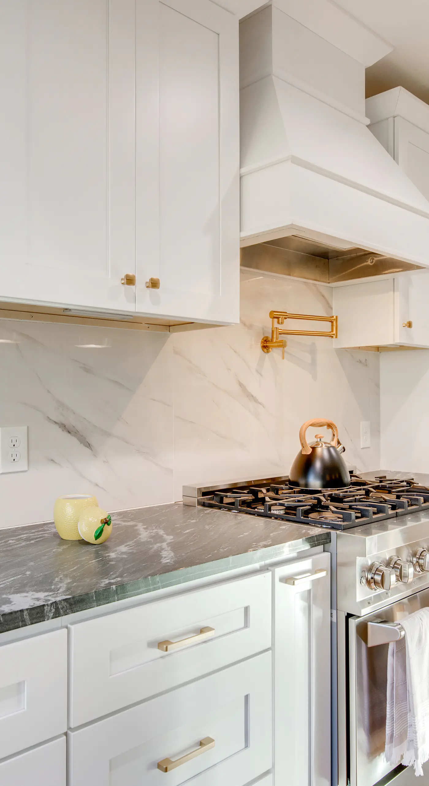 Fully Updated! 3,000-Sq-Ft Home Near Mercedes-Benz