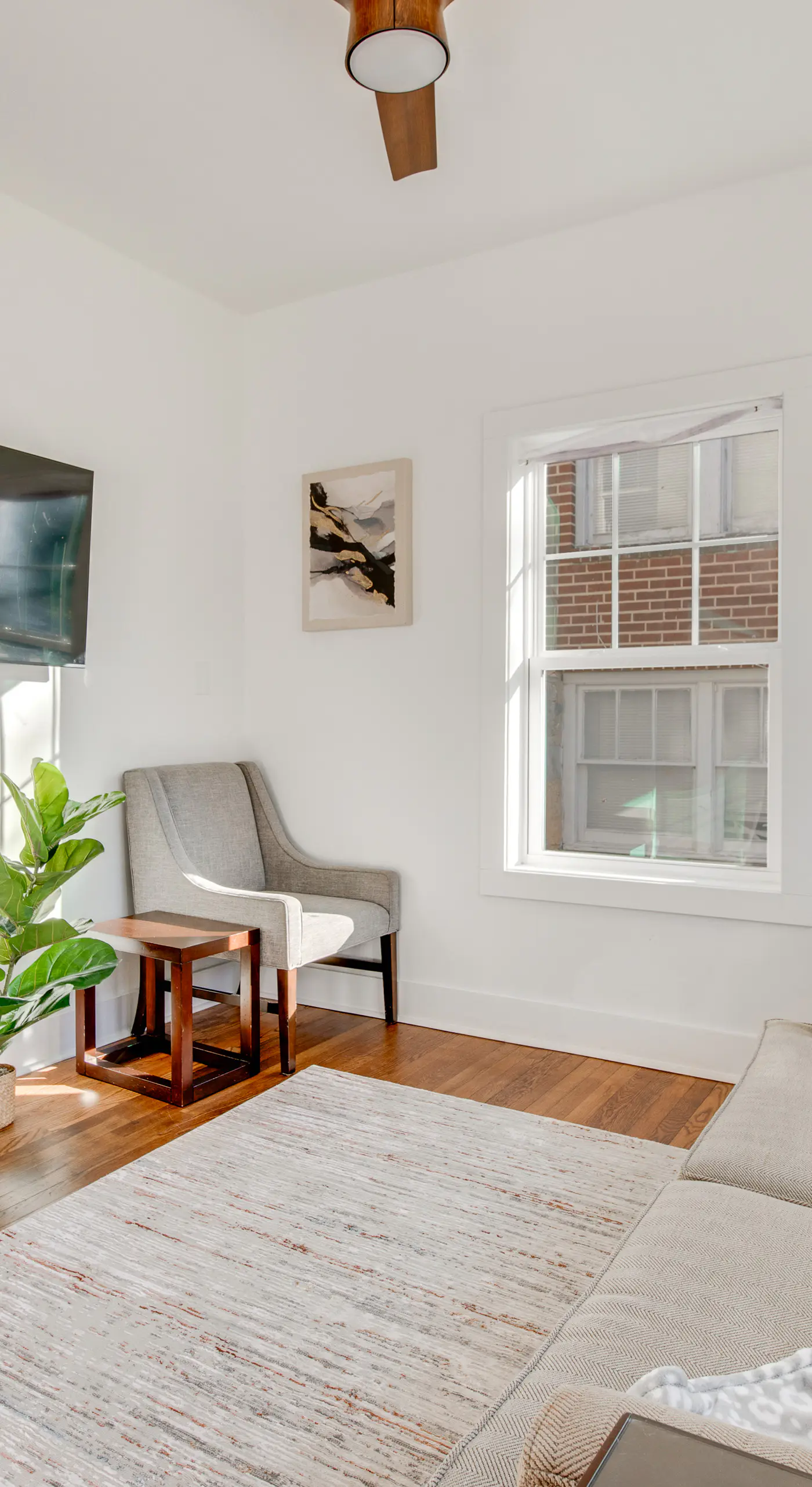 Fully Updated! 3,000-Sq-Ft Home Near Mercedes-Benz