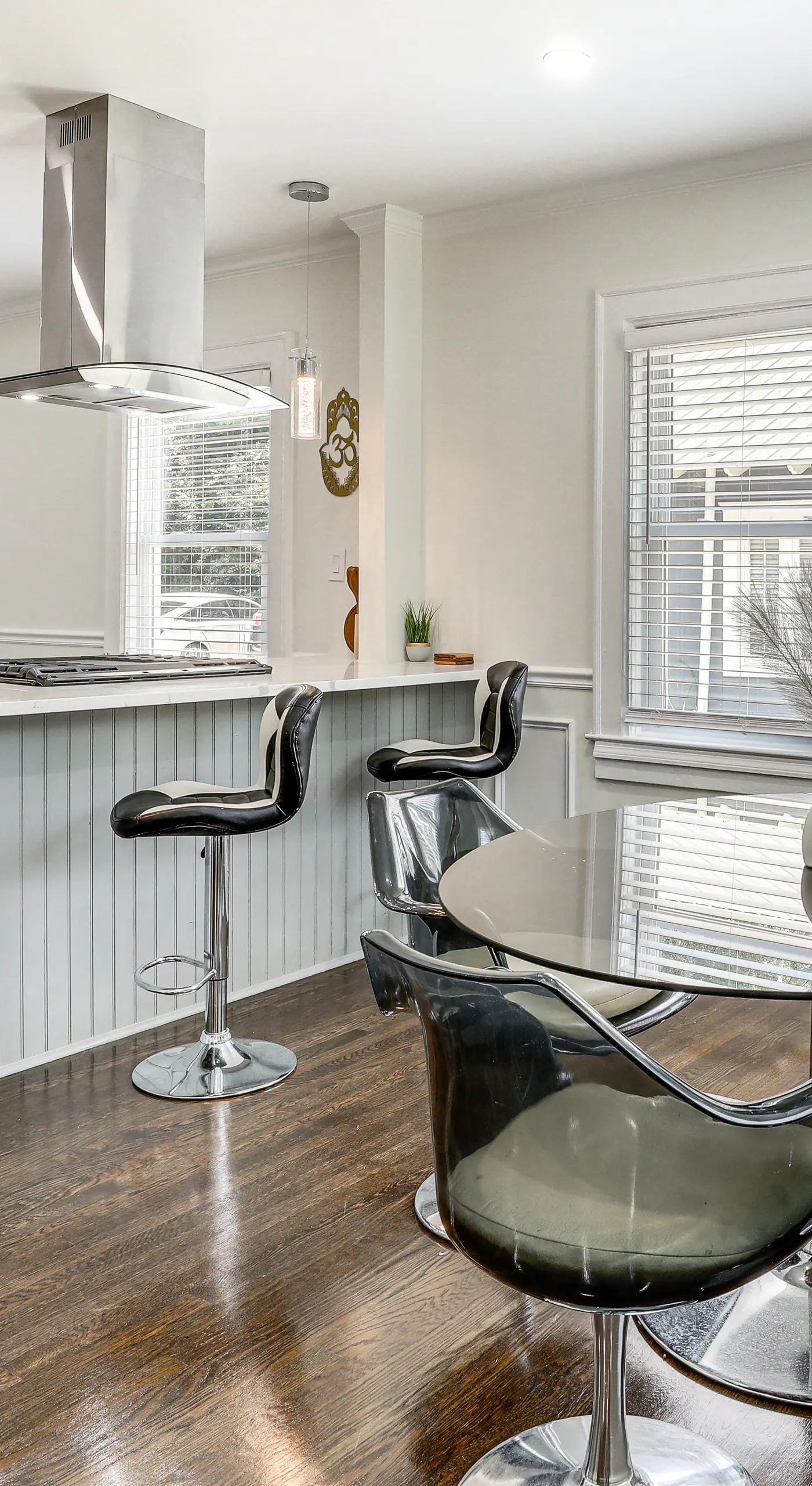 4 Mi to Int’l Soccer & Dtwn Fun: Modern ATL Home
