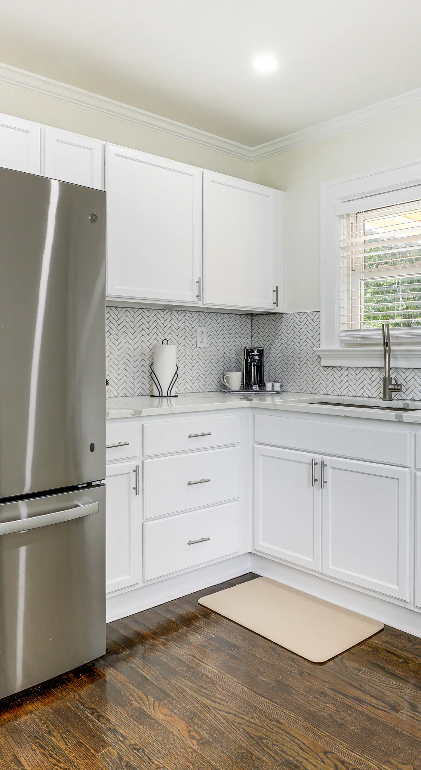 4 Mi to Int’l Soccer & Dtwn Fun: Modern ATL Home