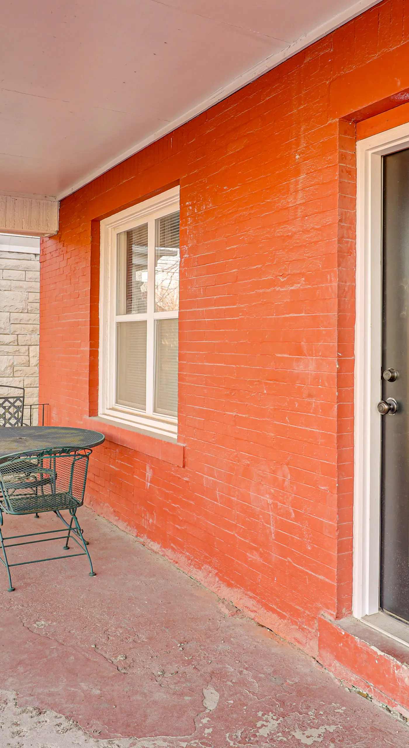 Nurse-Ready Kansas City Townhome Near Hospitals