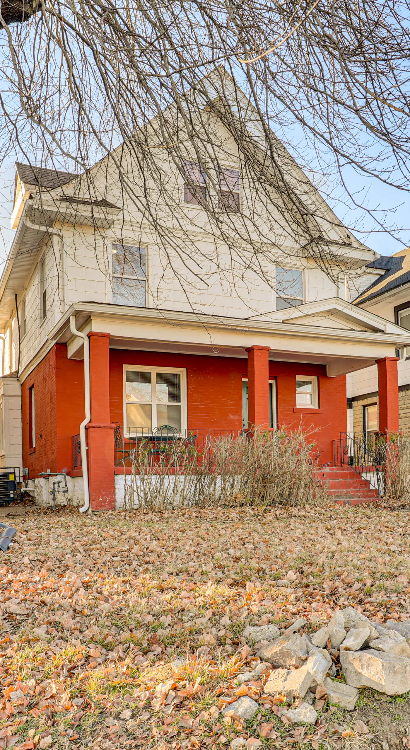 Nurse-Ready Kansas City Townhome Near Hospitals