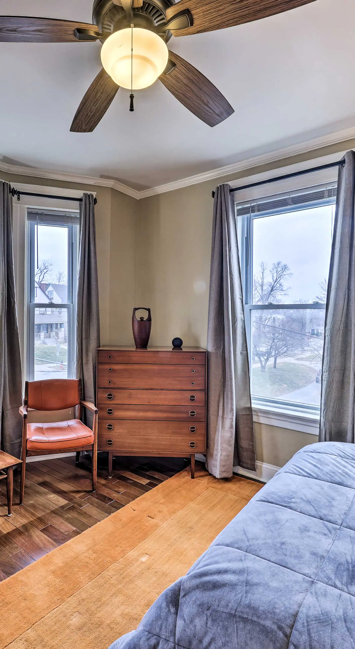 Walkable KC Home Base! Near Sports Events & Fun