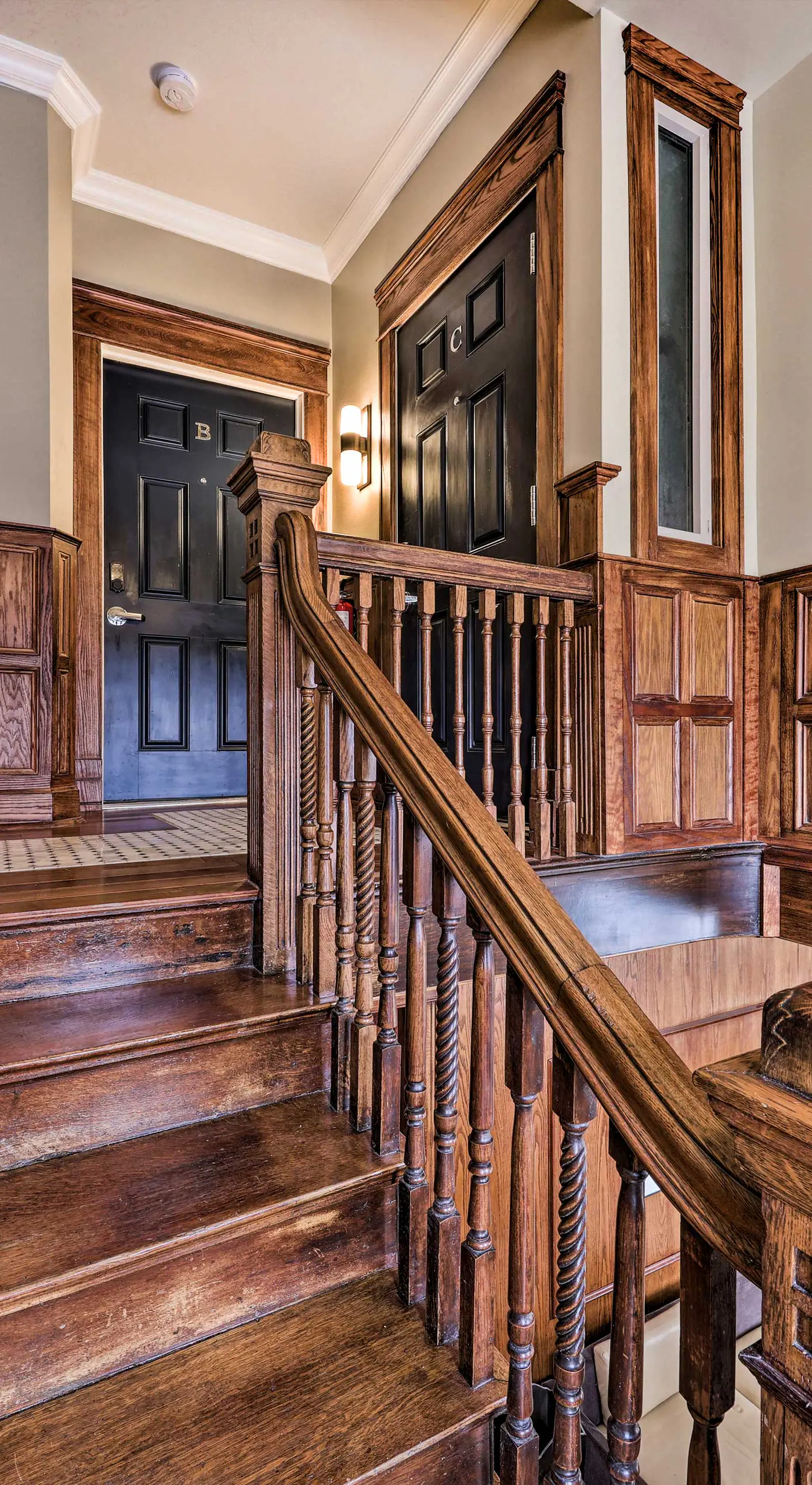 Walkable KC Home Base! Near Sports Events & Fun