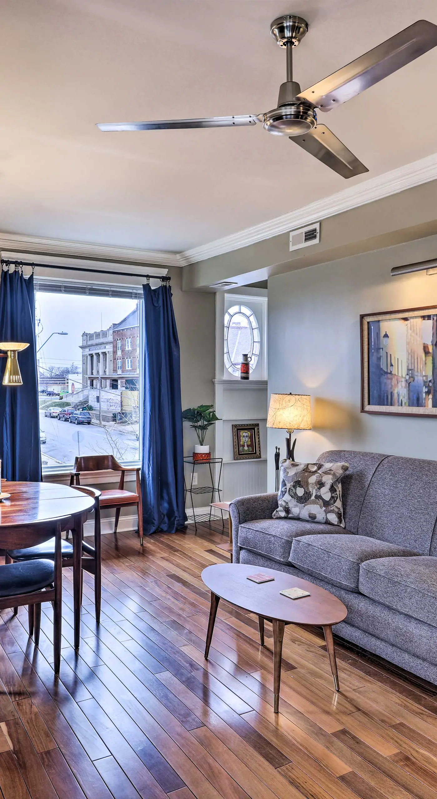 Walkable KC Home Base! Near Sports Events & Fun