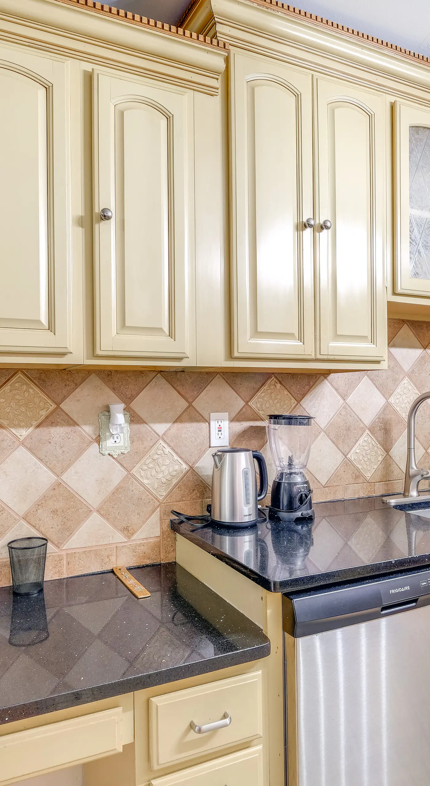 1 Mi to Dtwn: Townhome w/ Patio in Baltimore!