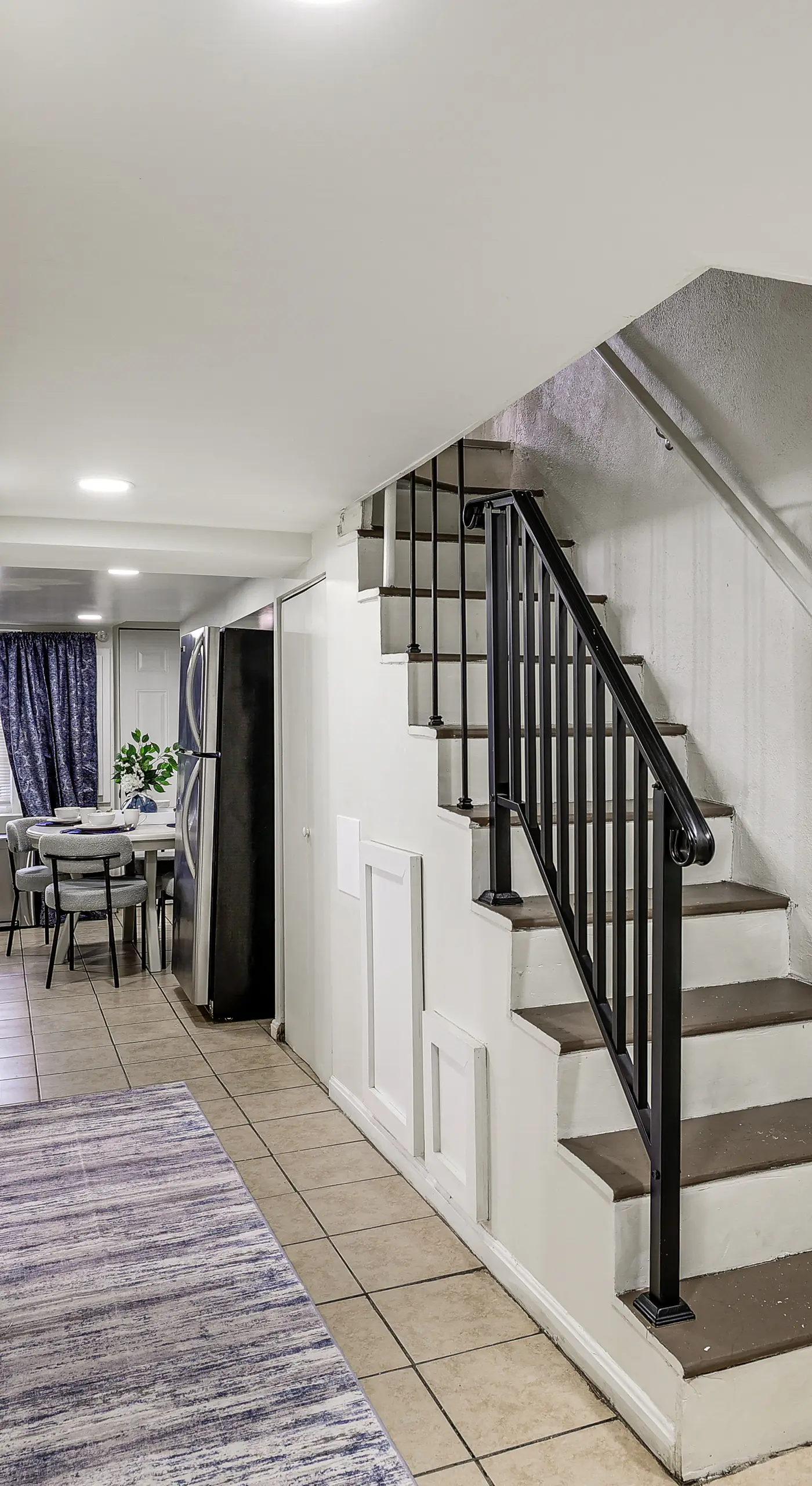Walk to Patterson Park! Pet-Friendly Townhome