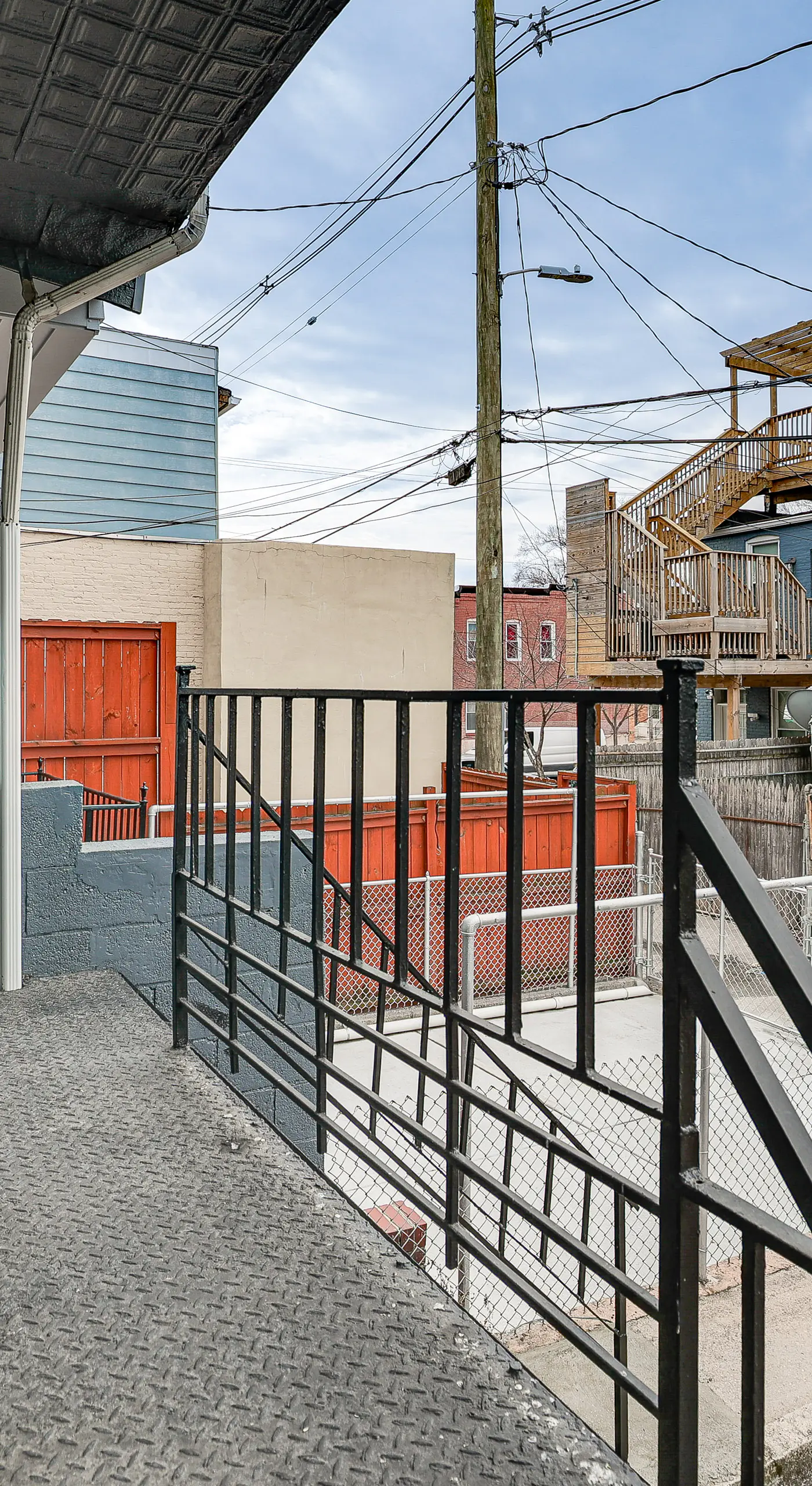Walk to Patterson Park! Pet-Friendly Townhome